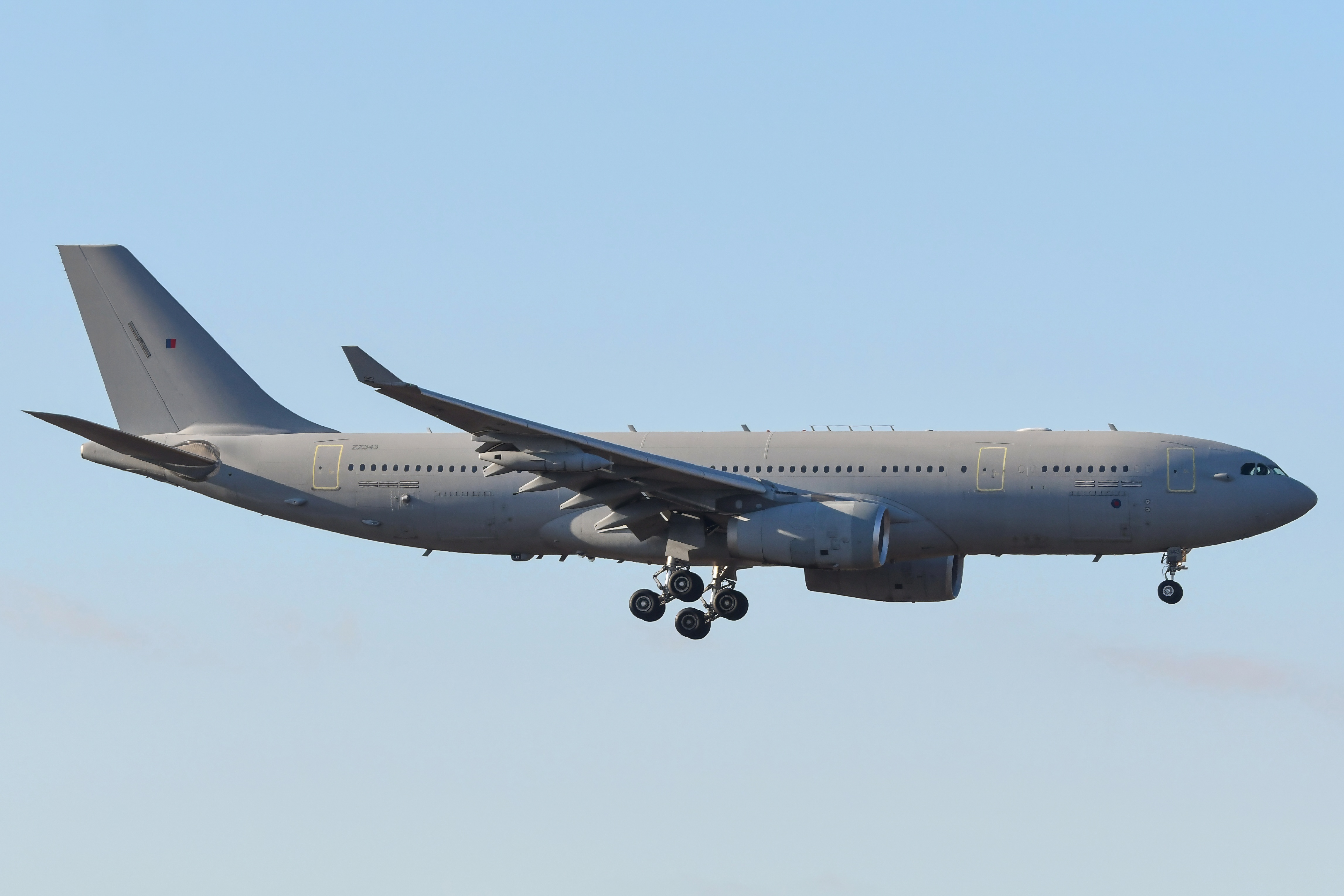 Full size: Royal Air Force Airbus KC-2 Voyager MRTT ZZ343 at McGuire Field (Joint Base Mc Guire Dix Lakehurst) Airport