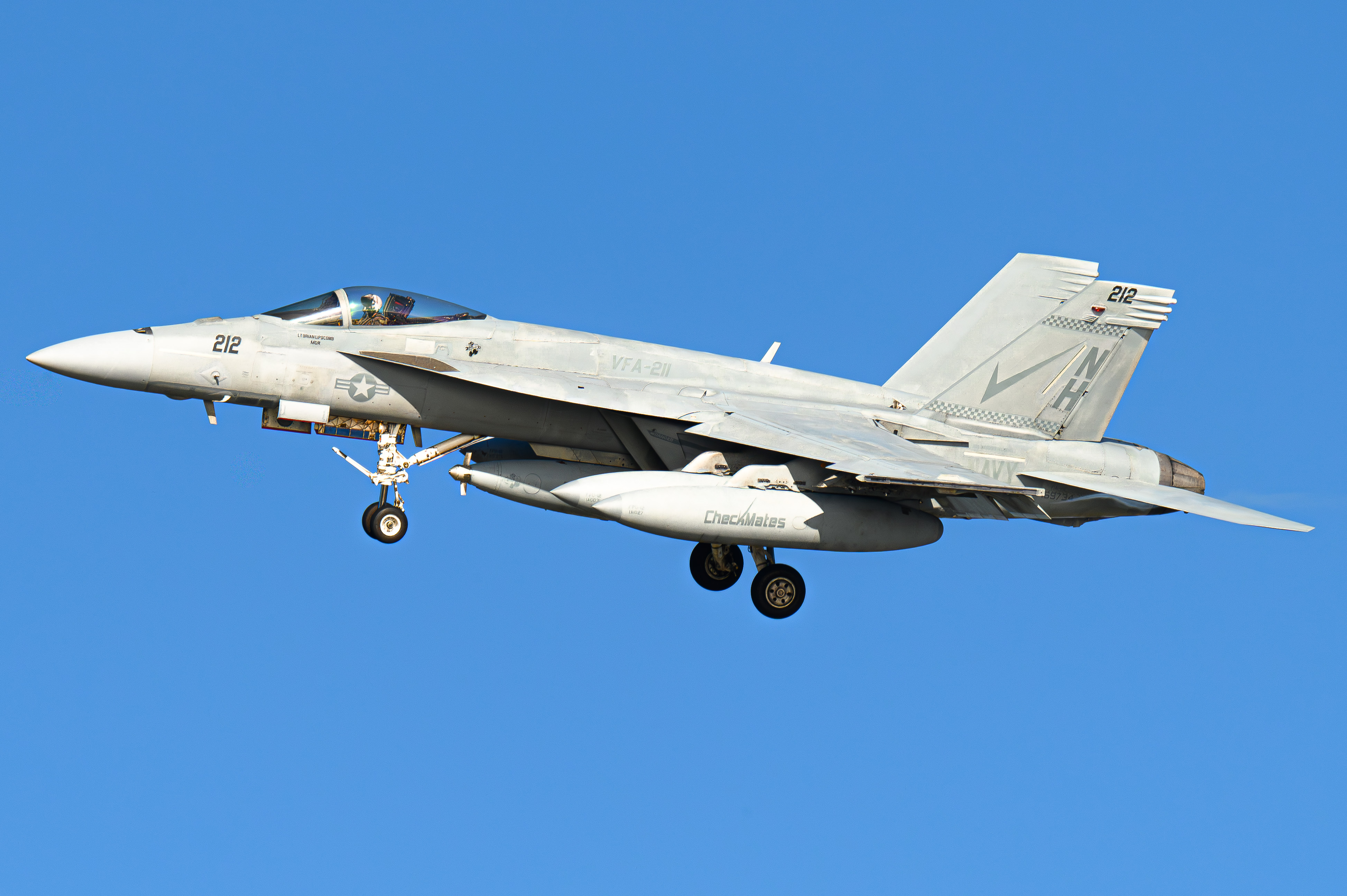 Full size: USN - United States Navy Boeing F/A-18E/F Super Hornet 169734 at North Island NAS