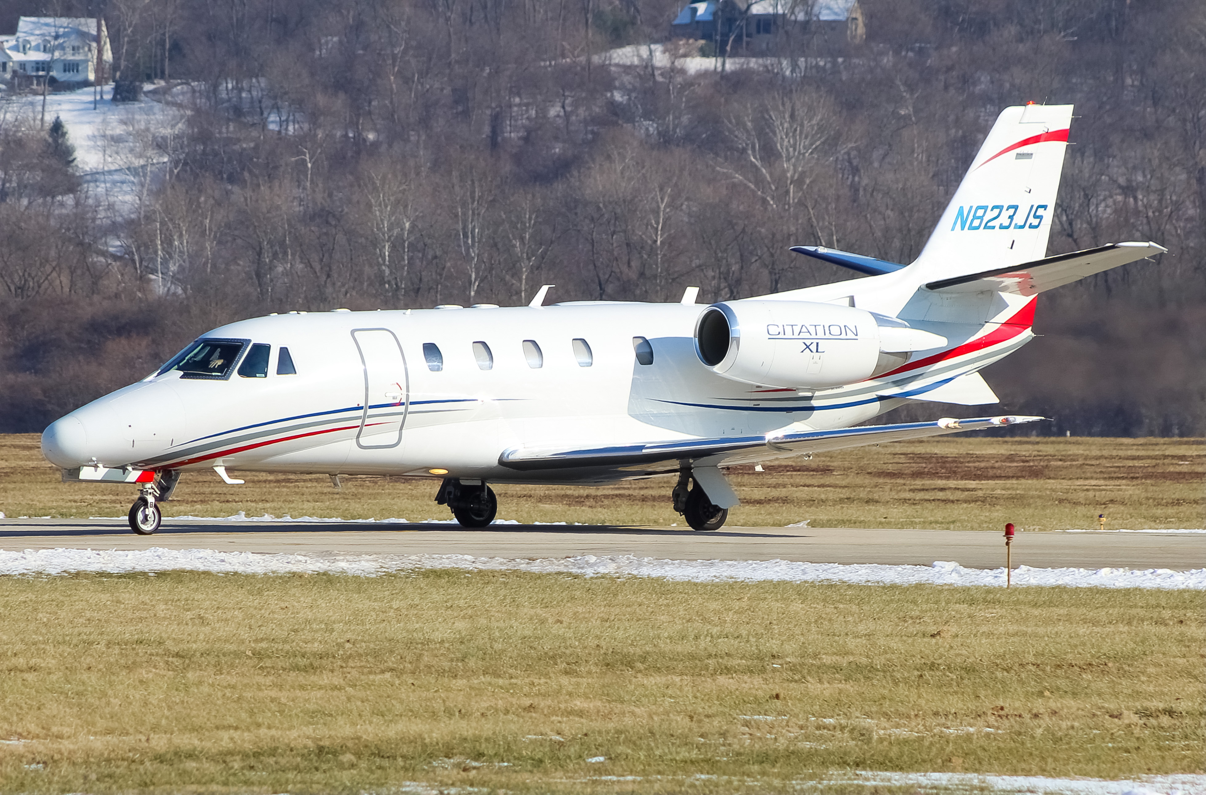 Full size: PRIVATE  Cessna Citation 560XL Excel N823JS at Cincinnati Municipal Airport/Lunken Field