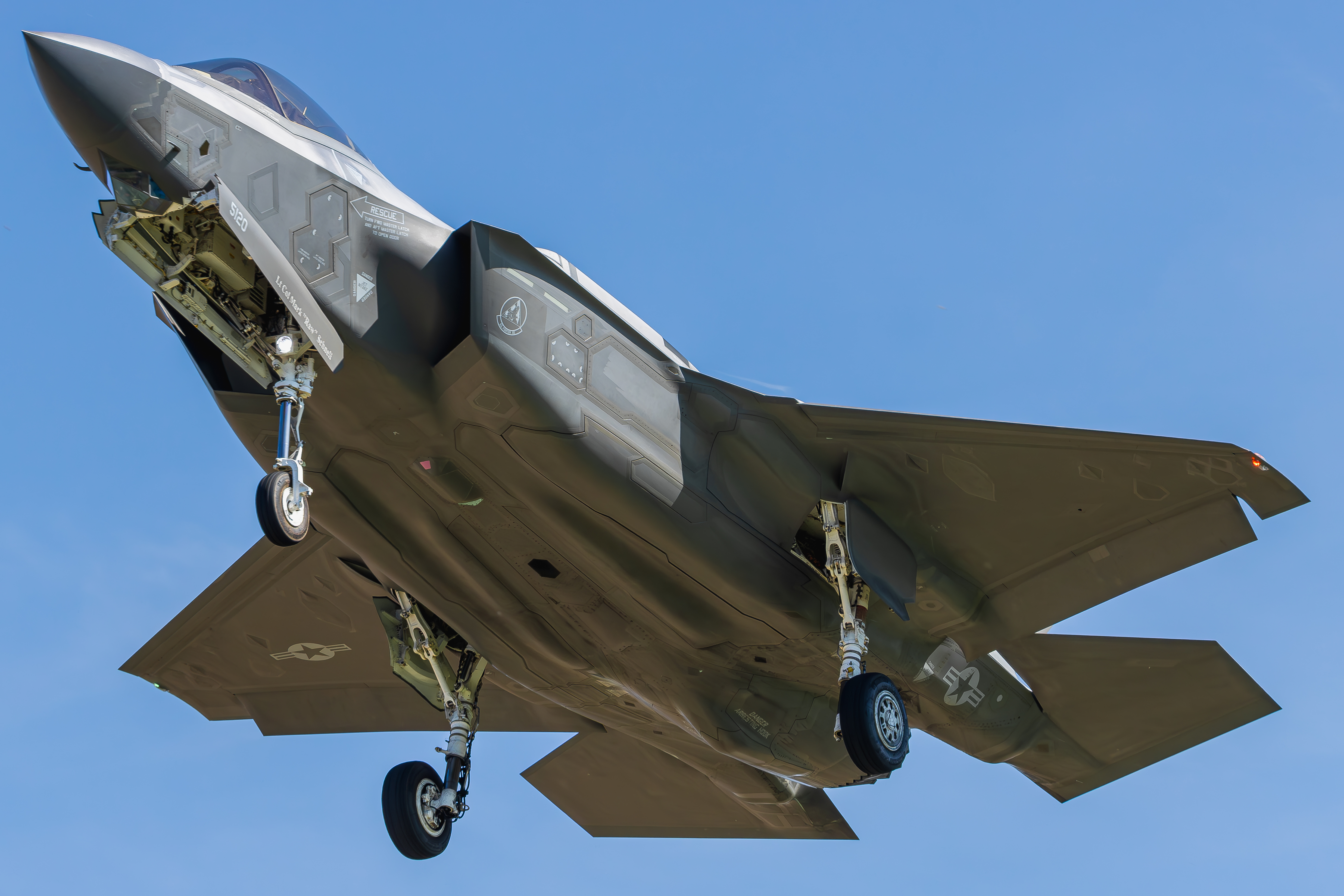 Full size: USAF - United States Air Force Lockheed Martin F-35 Lightning 15-5120 at Klamath Falls Airport
