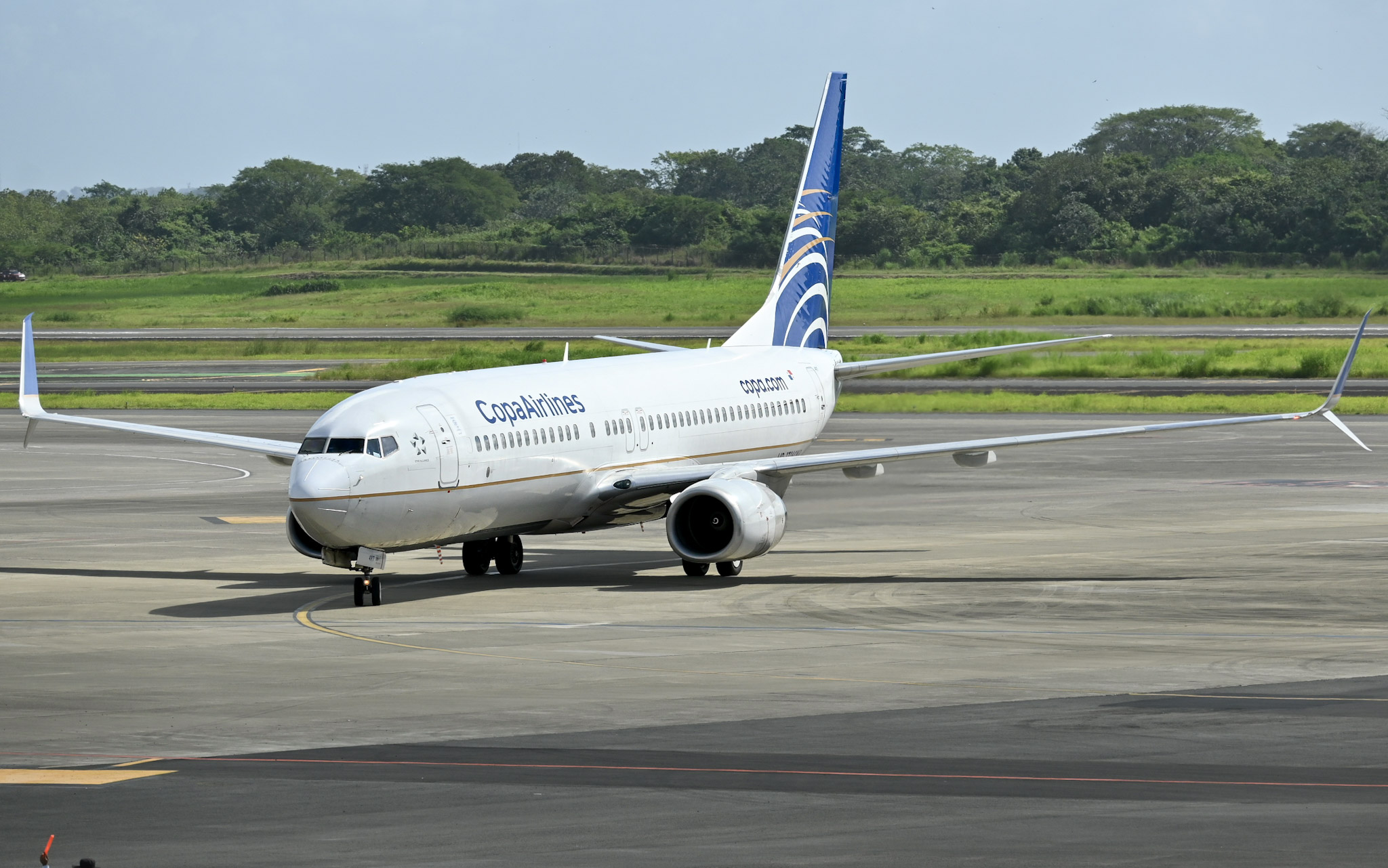 Full size: Copa Airlines Boeing 737-800 HP-1716CMP at Panama City Tocumen International Airport