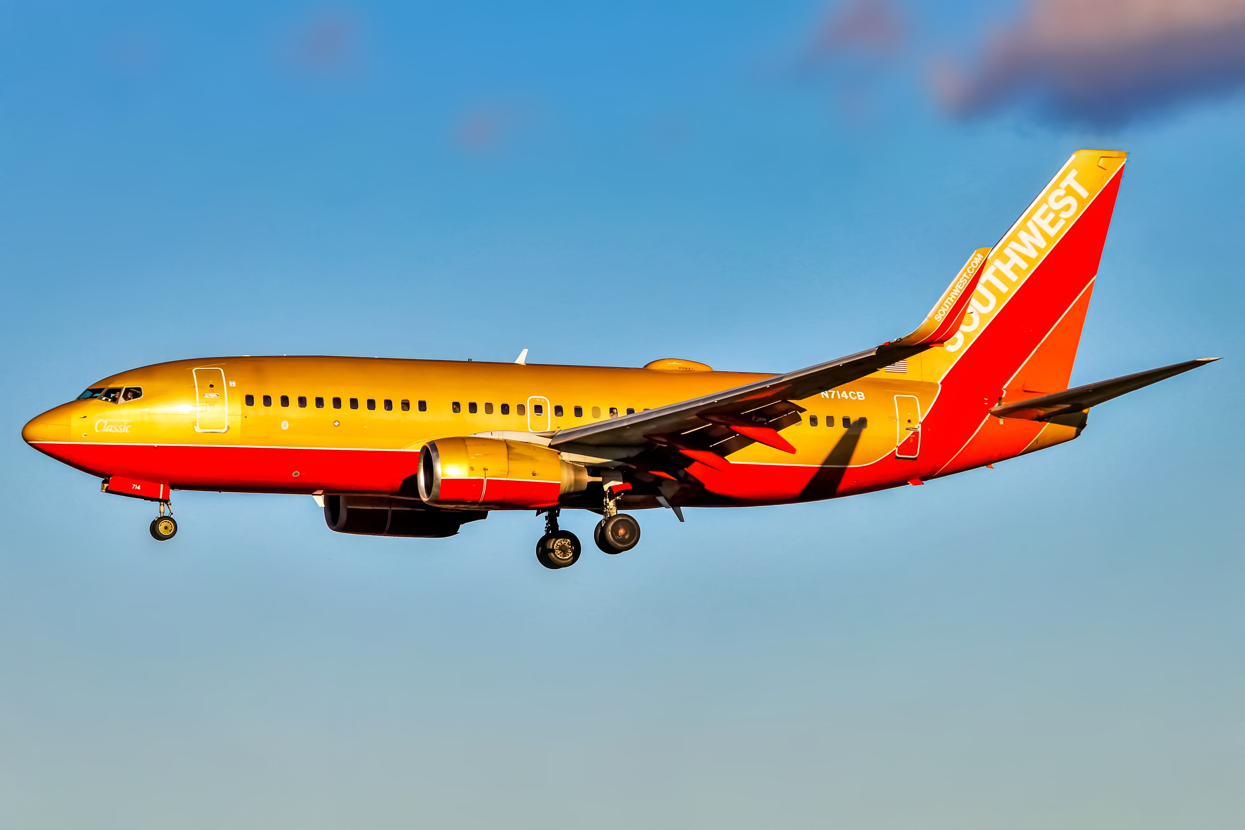 Full size: Southwest Airlines Boeing 737-700 N714CB at Baltimore/Washington International Thurgood Marshall Airport