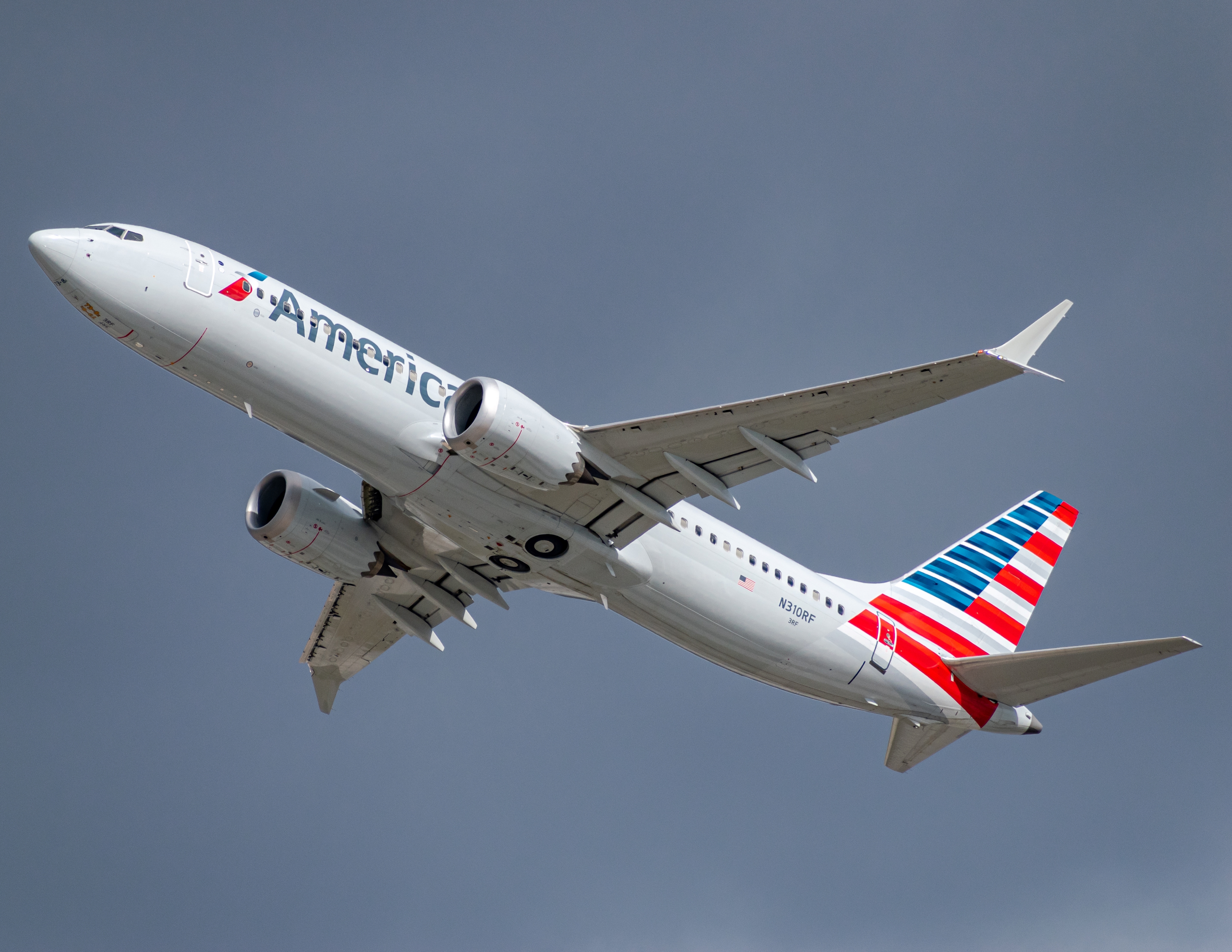 Full size: American Airlines Boeing 737 MAX 8 N310RF at Miami International Airport