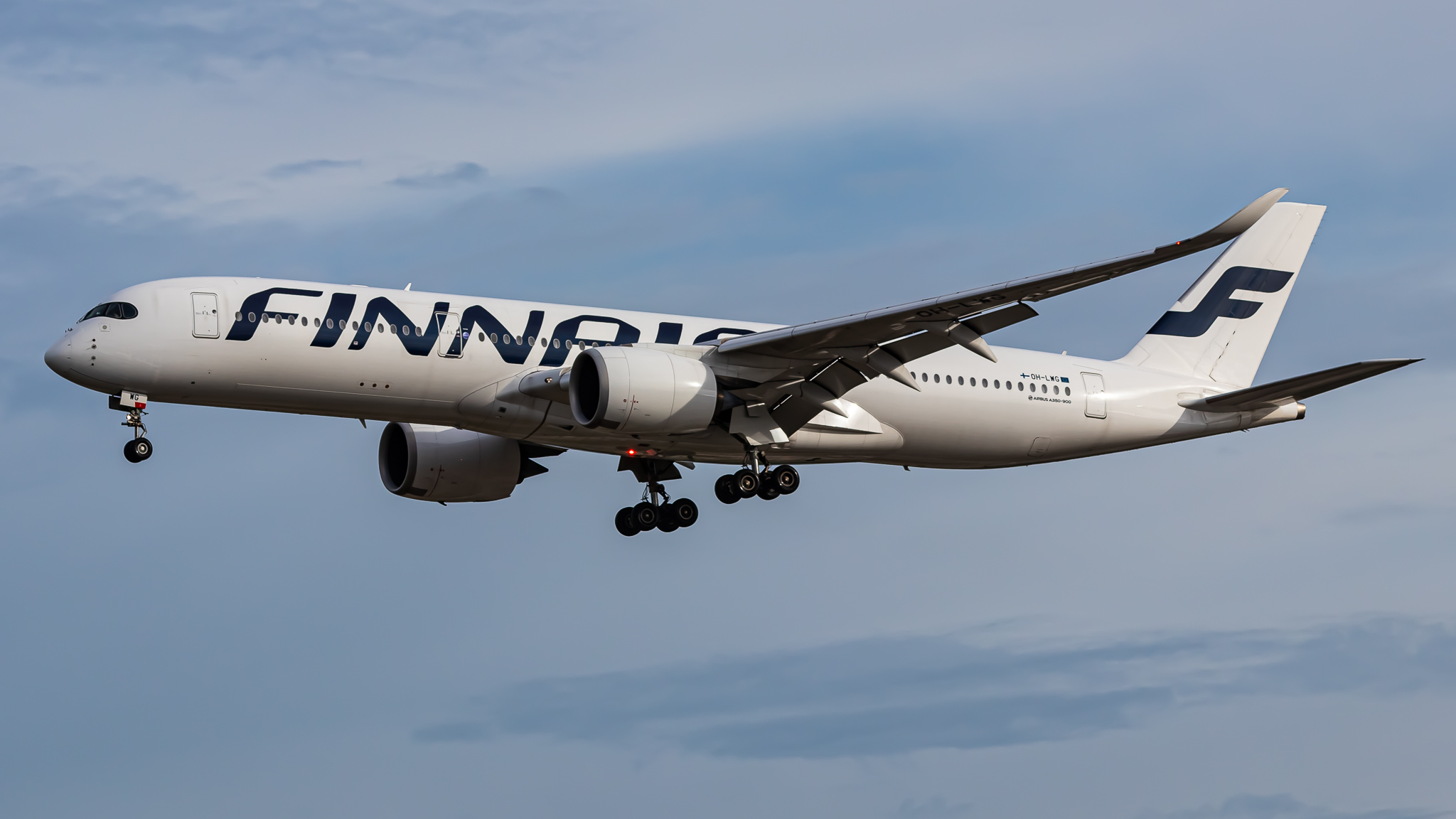 Full size: Finnair Airbus A350-900 OH-LWG at Singapore-Changi Airport