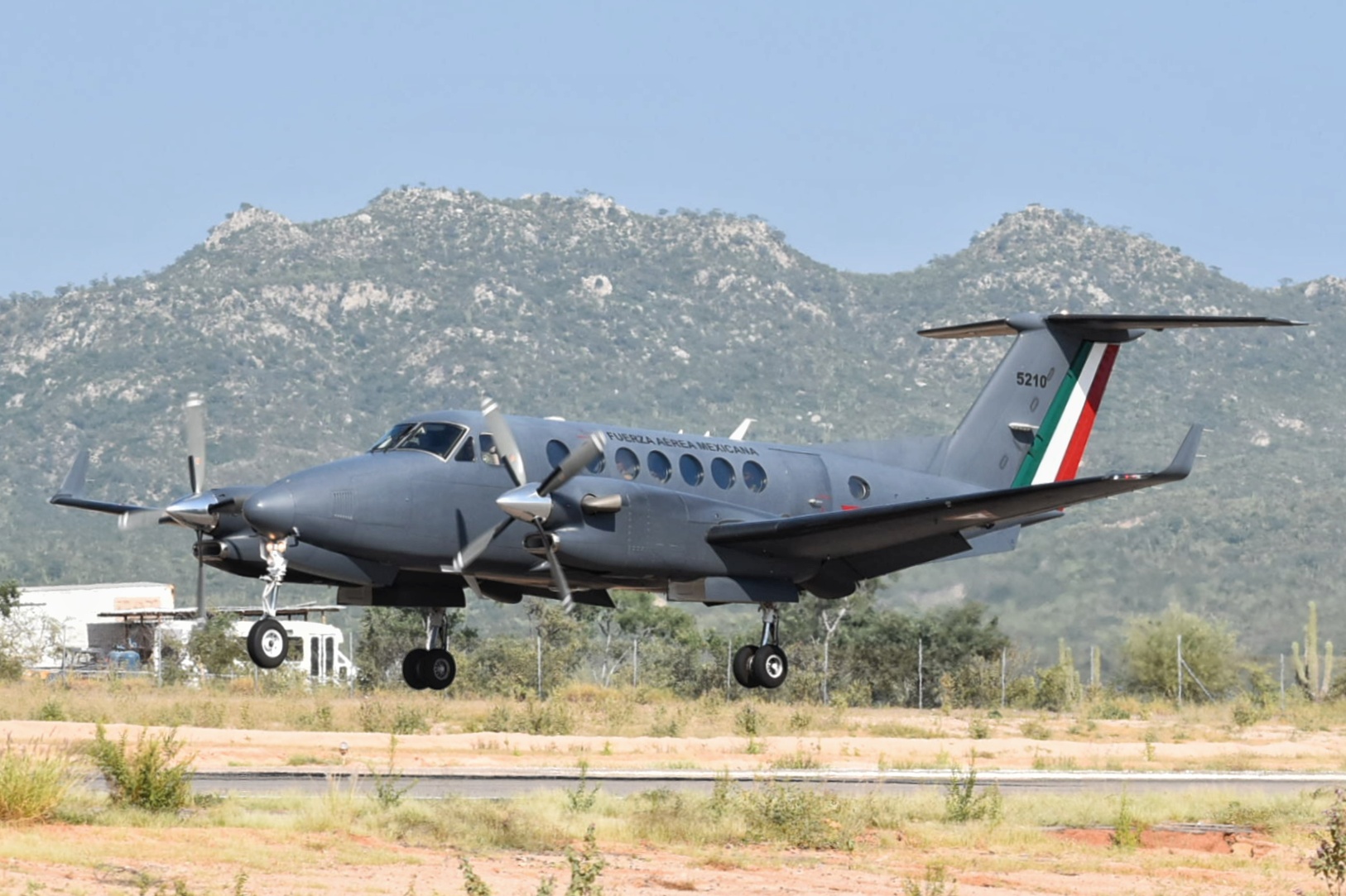 Full size: Mexican Air Force Beechcraft King Air 350 5210 at Aeropuerto de Cabo San Lucas Internacional