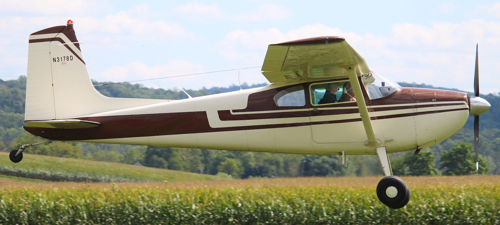 Full size: PRIVATE Cessna 180 N3178D at Keller Brothers Airport