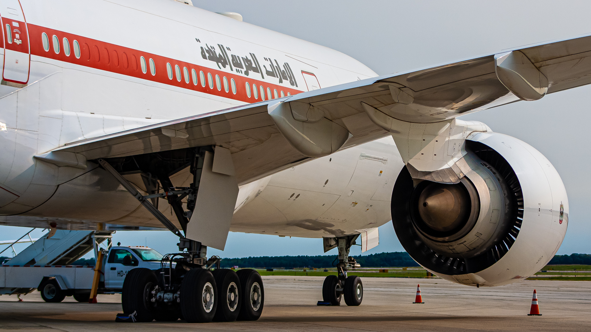 Full size: UAE Government Boeing 777-200ER A6-ALN at Washington Dulles International Airport
