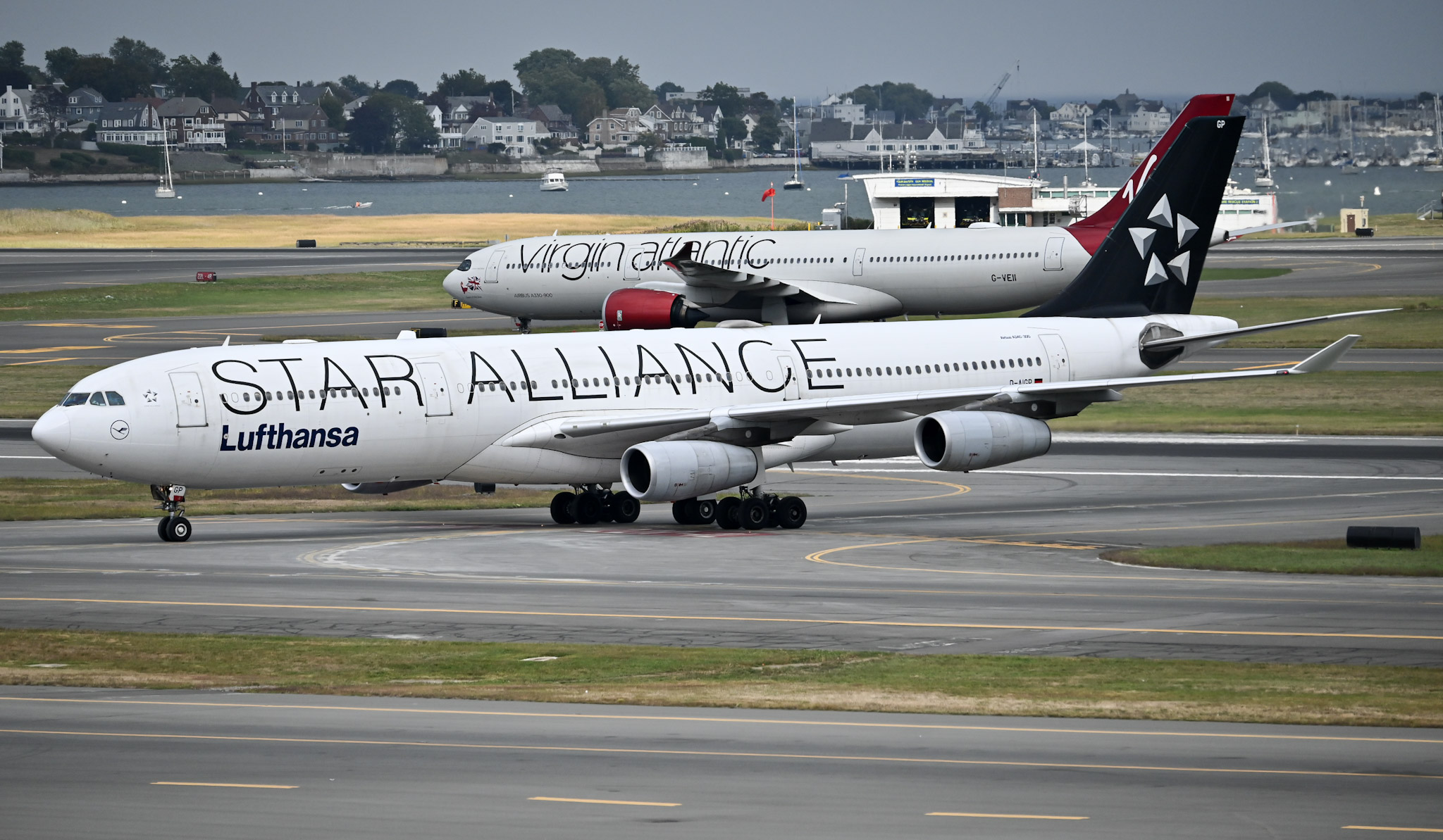 Full size: Lufthansa Airbus A340-300 D-AIGP at General Edward Lawrence Logan International Airport