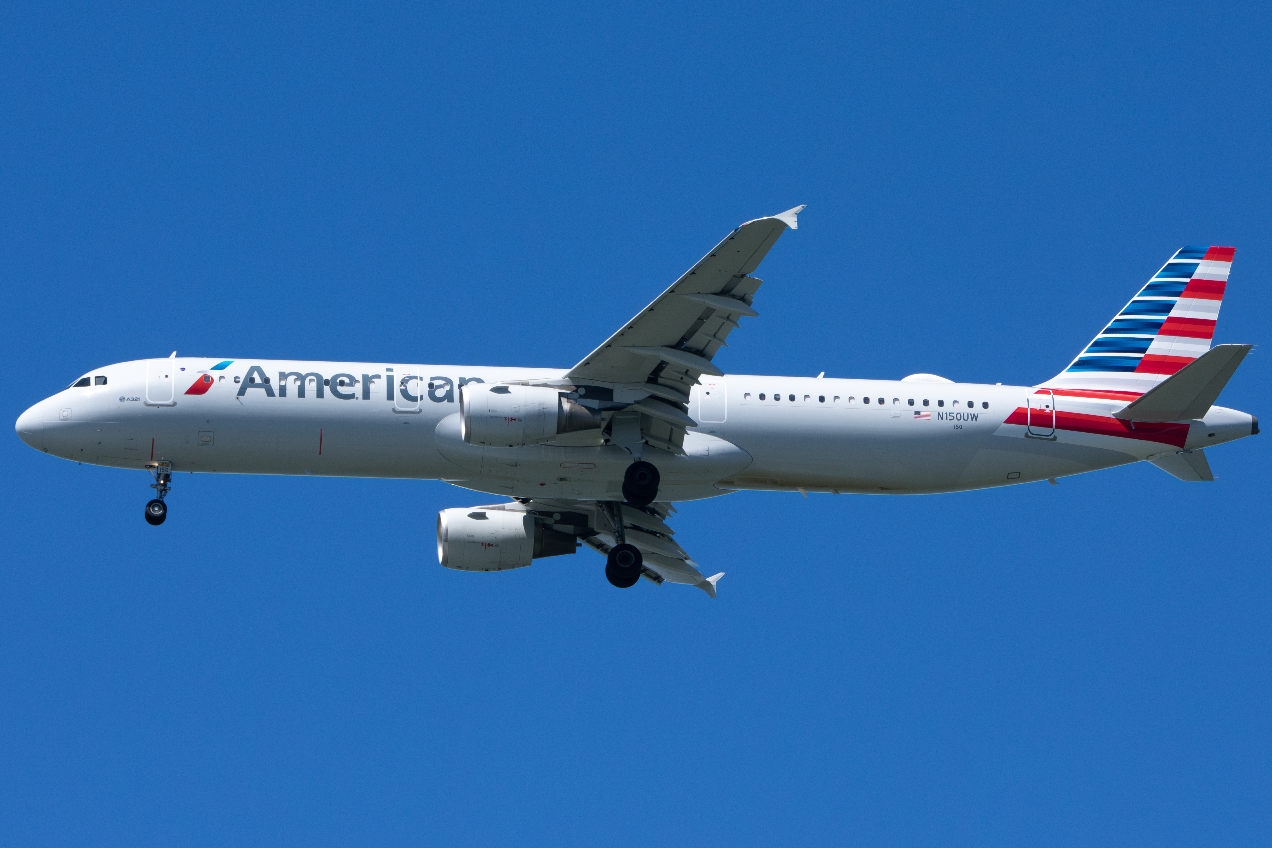 Full size: American Airlines Airbus A321-200 N150UW at San Francisco International Airport