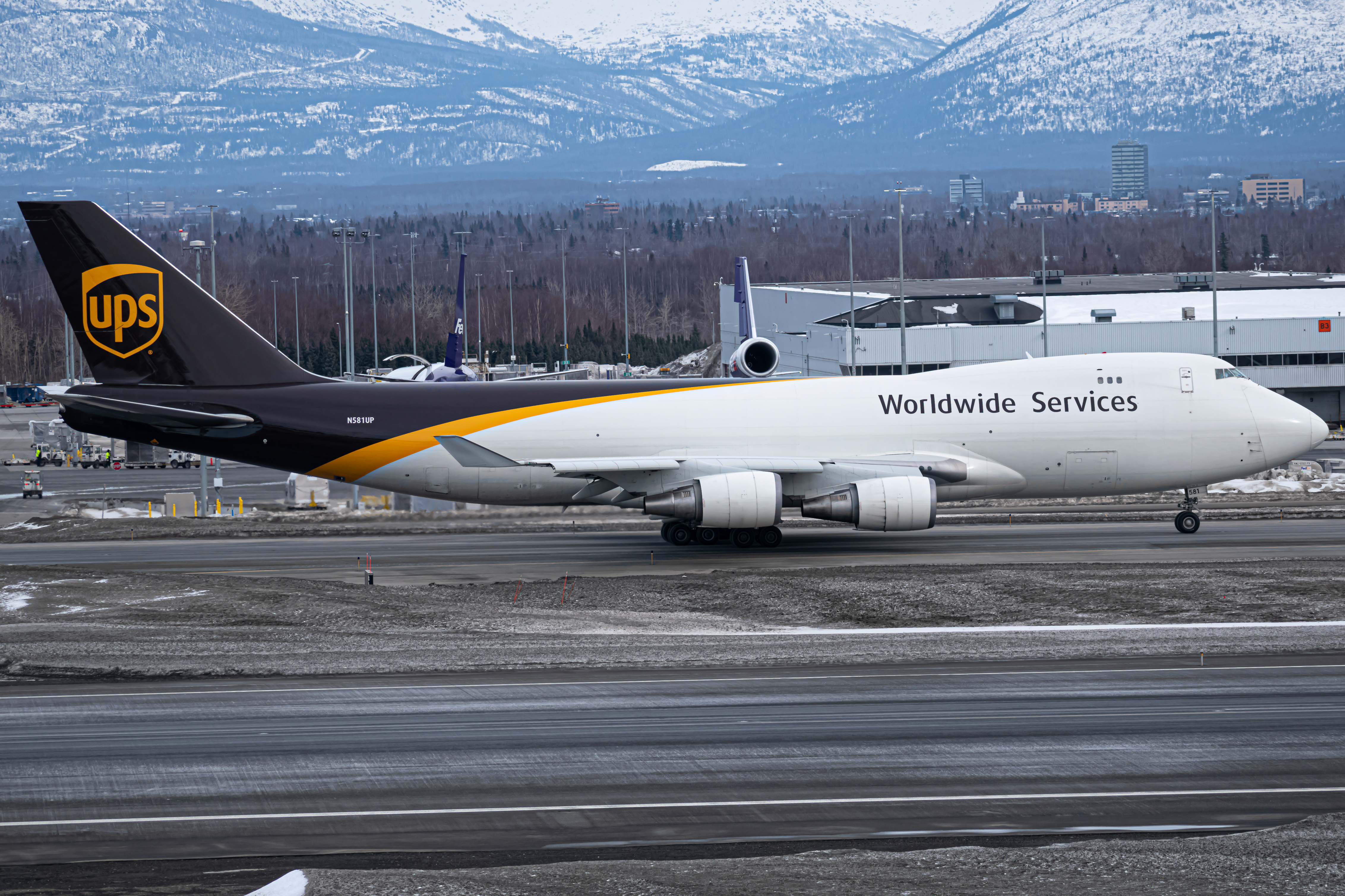 Full size: United Parcel Service Boeing 747-400F N581UP at Anchorage Ted Stevens International Airport