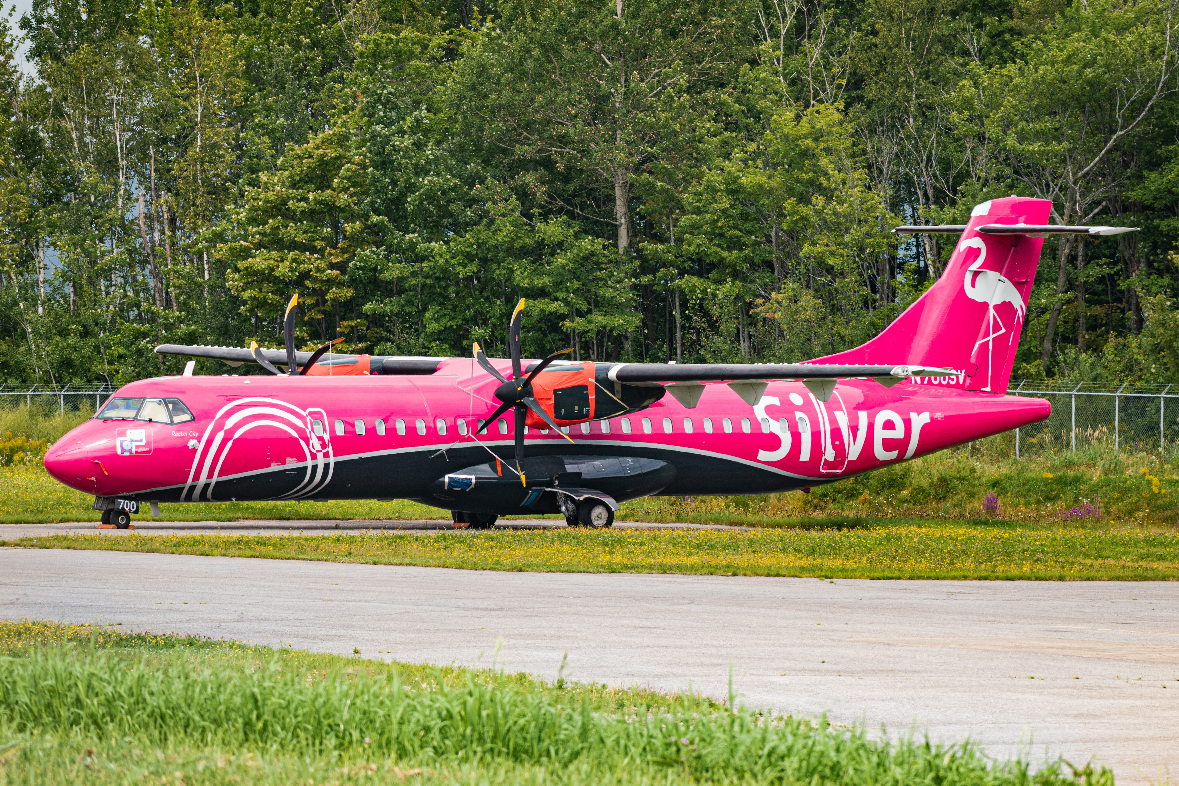 Full size: Silver Airways ATR 72-600 N700SV at Quebec/Jean Lesage International Airport