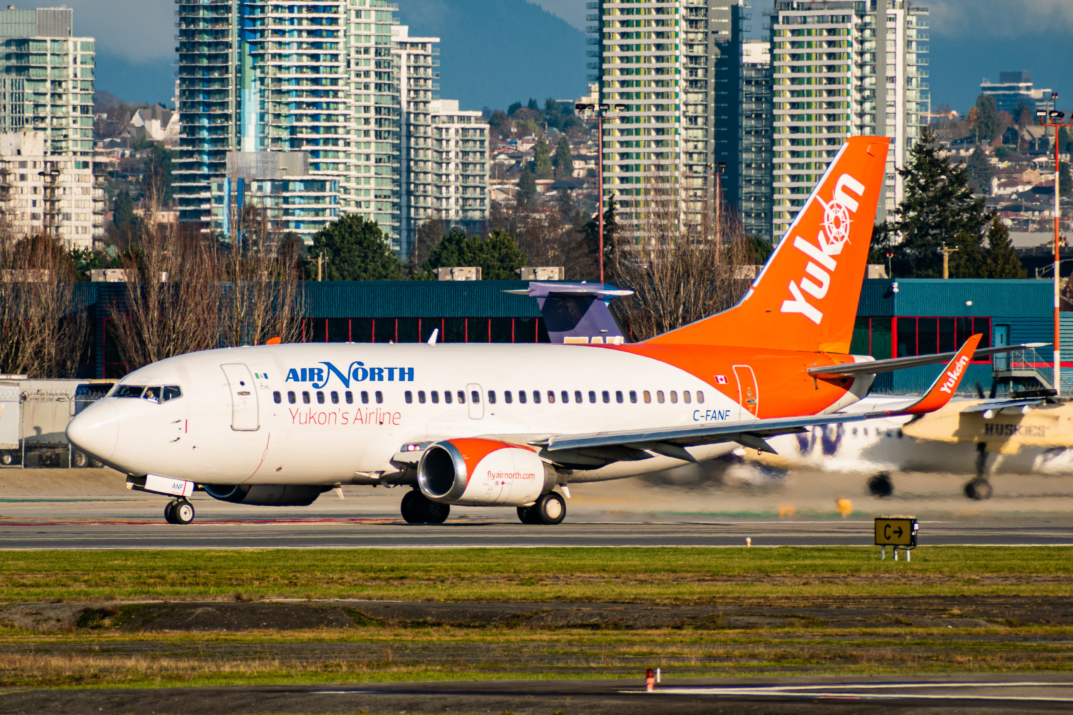 Full size: Air North Boeing 737-500 C-FANF at Vancouver International Airport