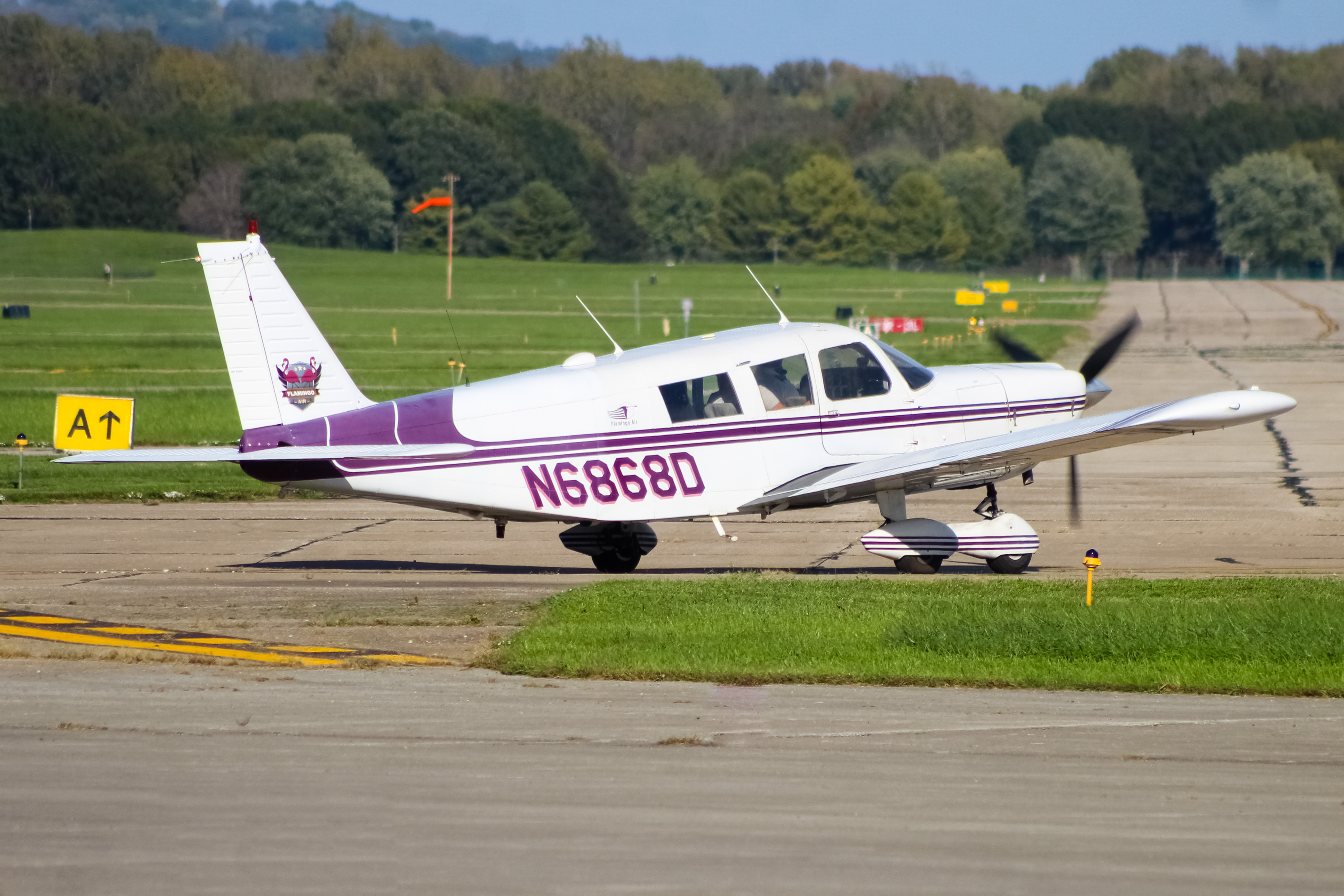 Full size: PRIVATE Piper PA-32 N6868D at Cincinnati Municipal Airport/Lunken Field