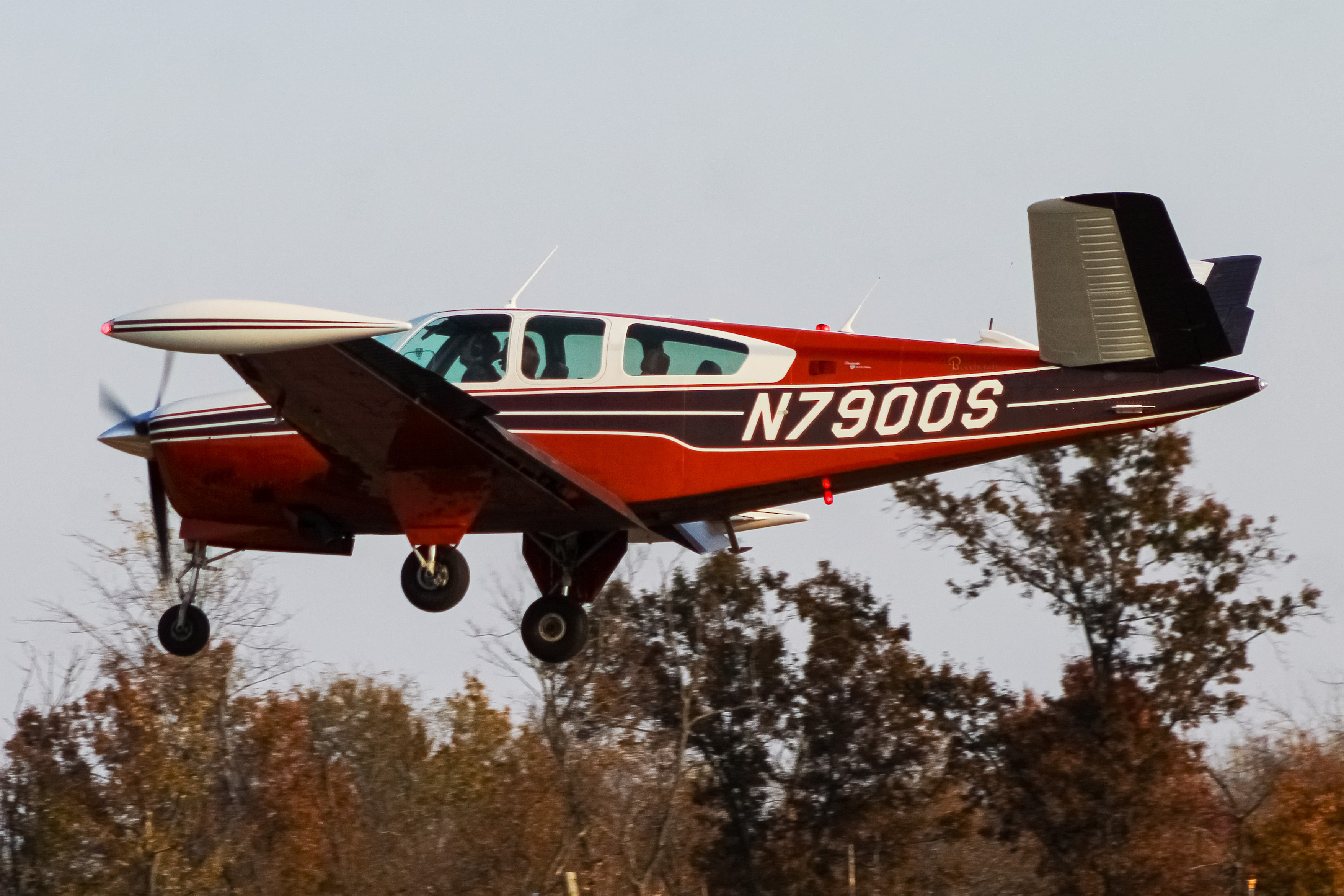 Full size: PRIVATE  Beechcraft Bonanza  N7900S at Clermont County Airport