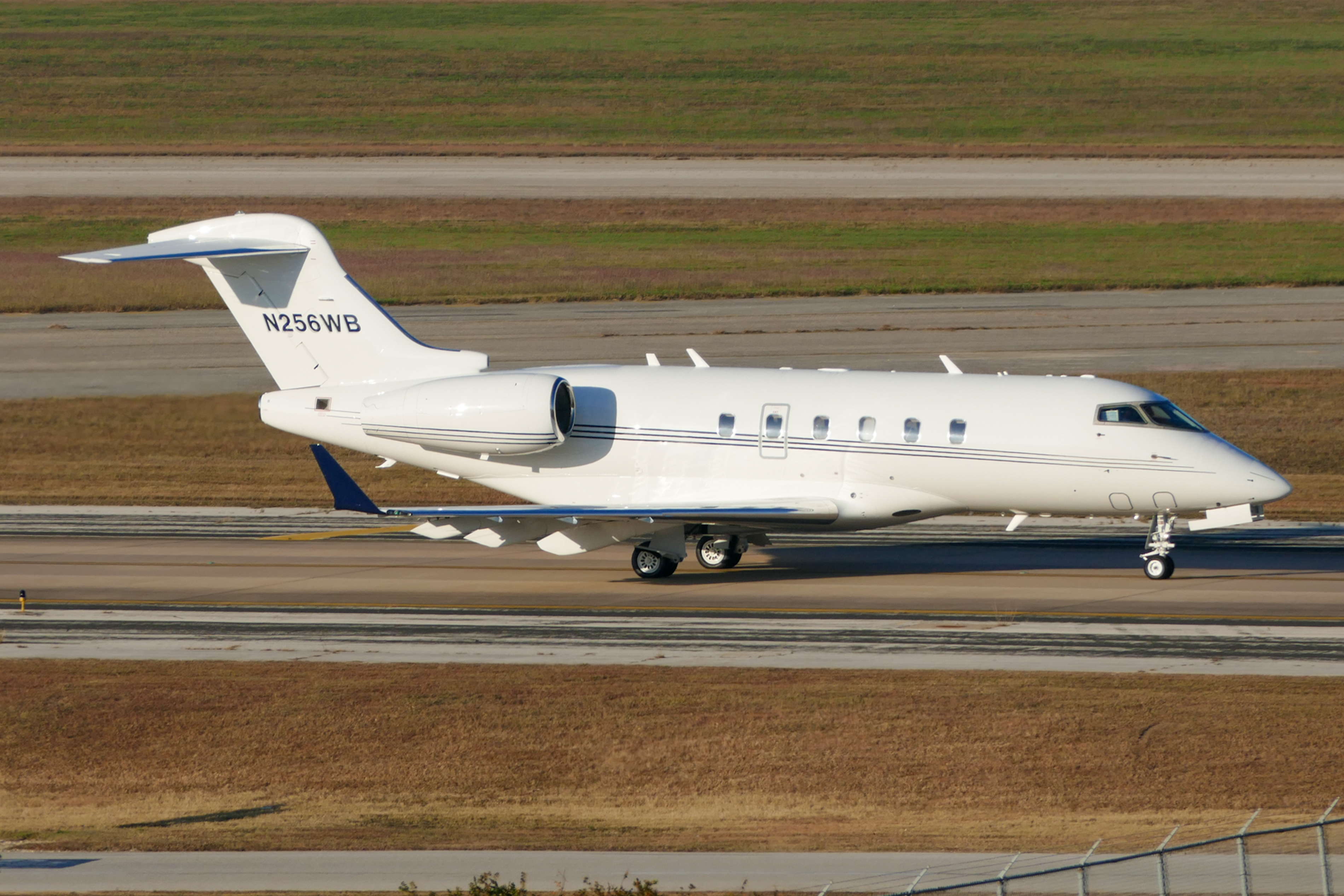 Full size: PRIVATE Bombardier Challenger 300 N256WB at Austin-Bergstrom International Airport