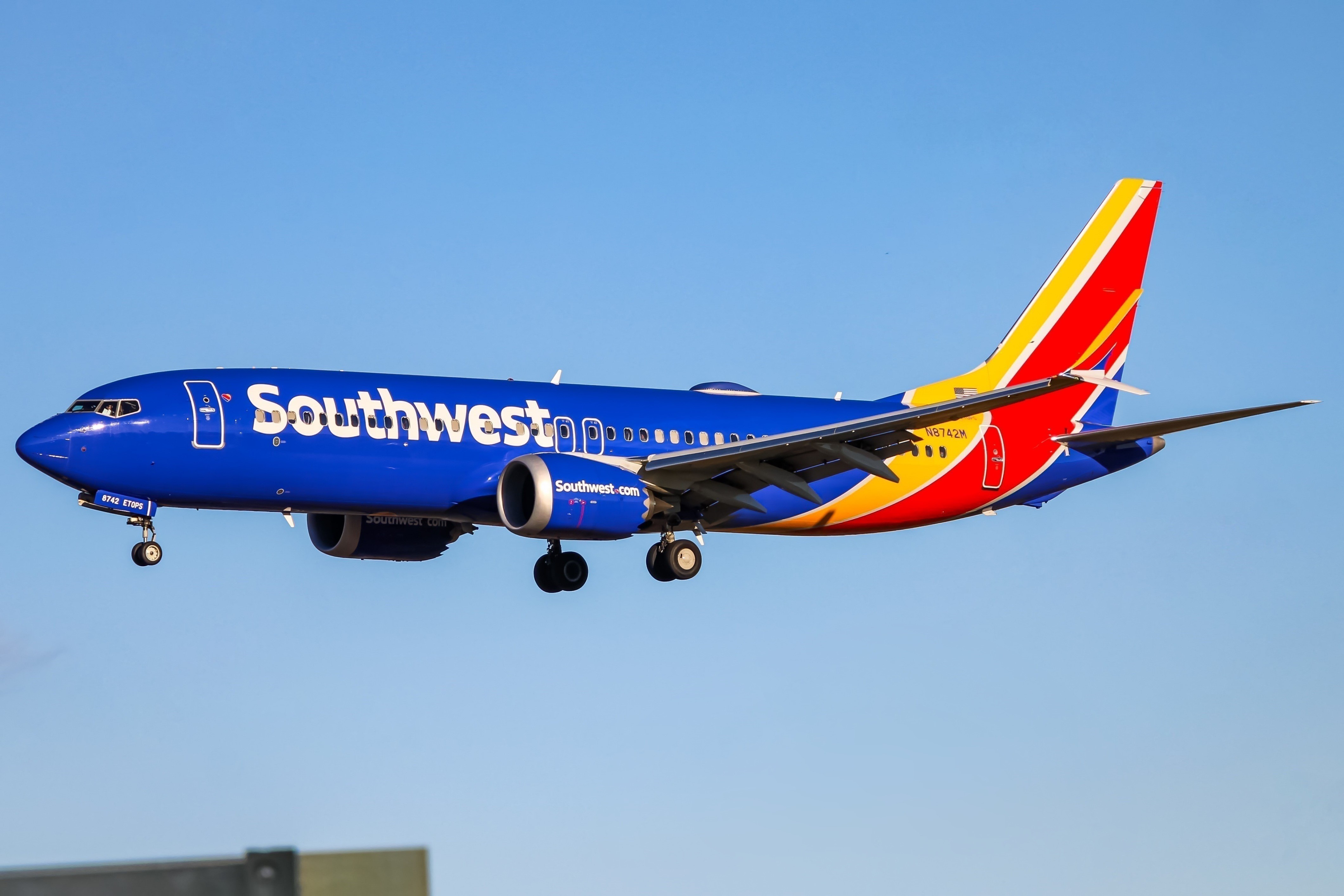 Full size: Southwest Airlines Boeing 737 MAX 8 N8742M at Baltimore/Washington International Thurgood Marshall Airport