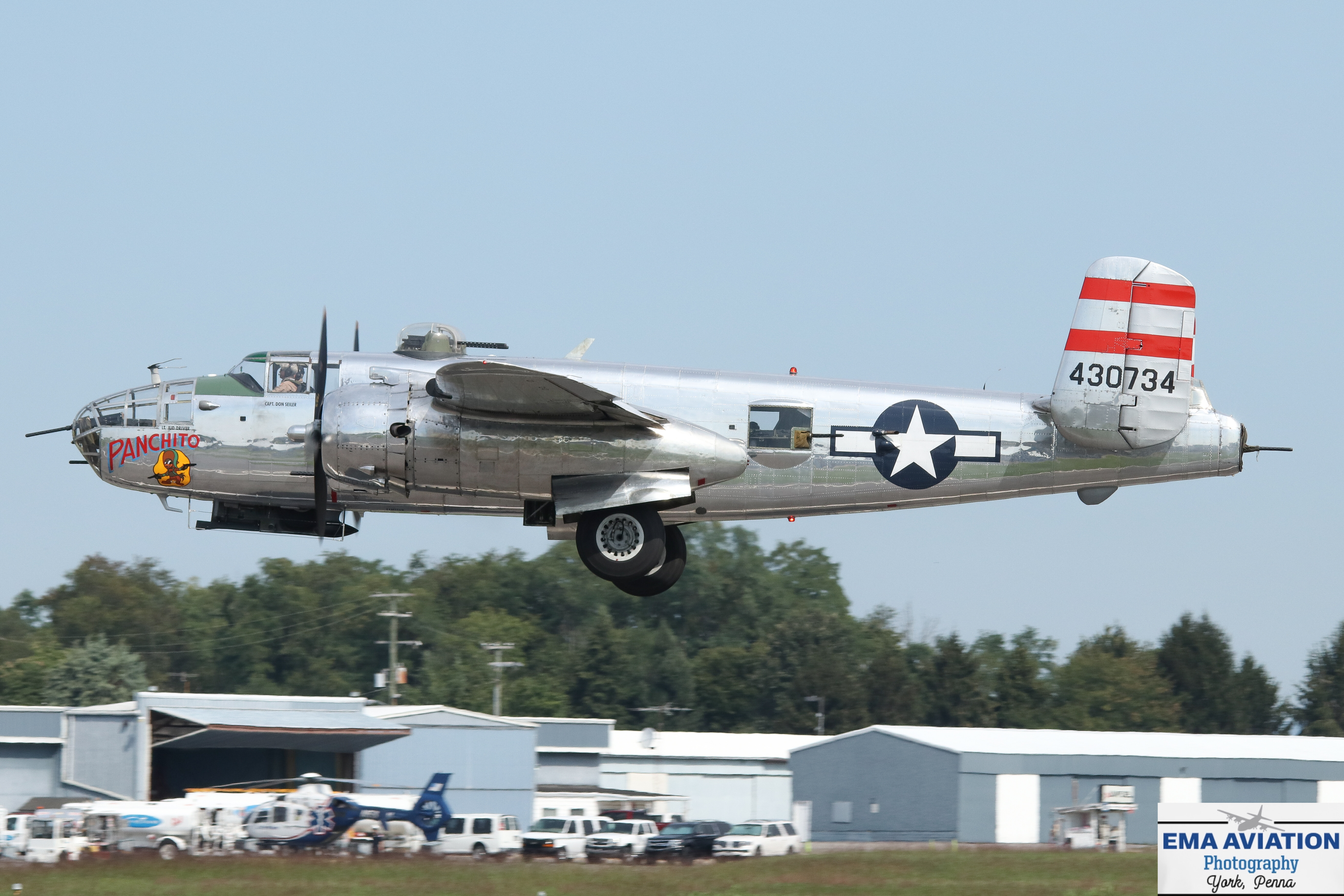 Full size: PRIVATE  North American B-25 Mitchell N9079Z at Hagerstown Regional Airport-Richard A Henson Field