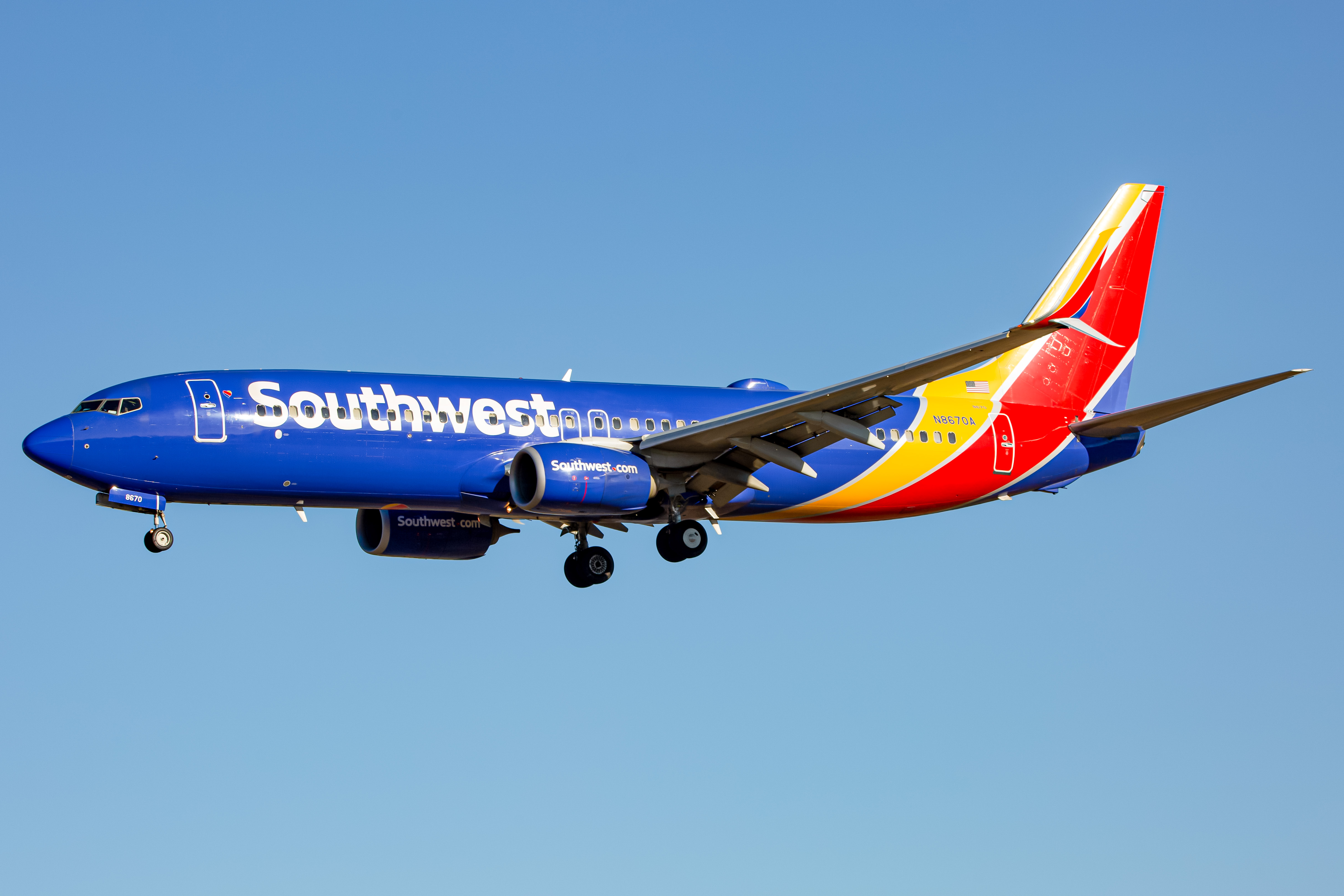 Full size: Southwest Airlines Boeing 737-800 N8670A at Baltimore/Washington International Thurgood Marshall Airport