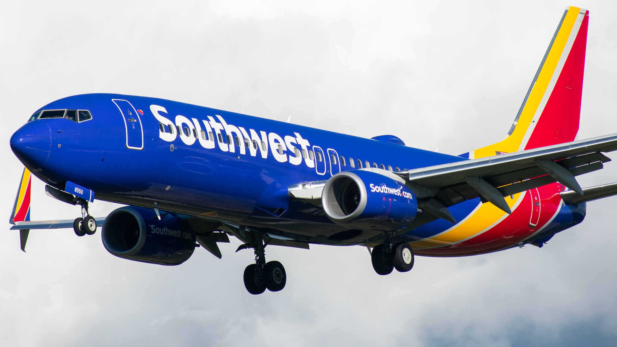 Full size: Southwest Airlines Boeing 737-800 N8550Q at Baltimore/Washington International Thurgood Marshall Airport