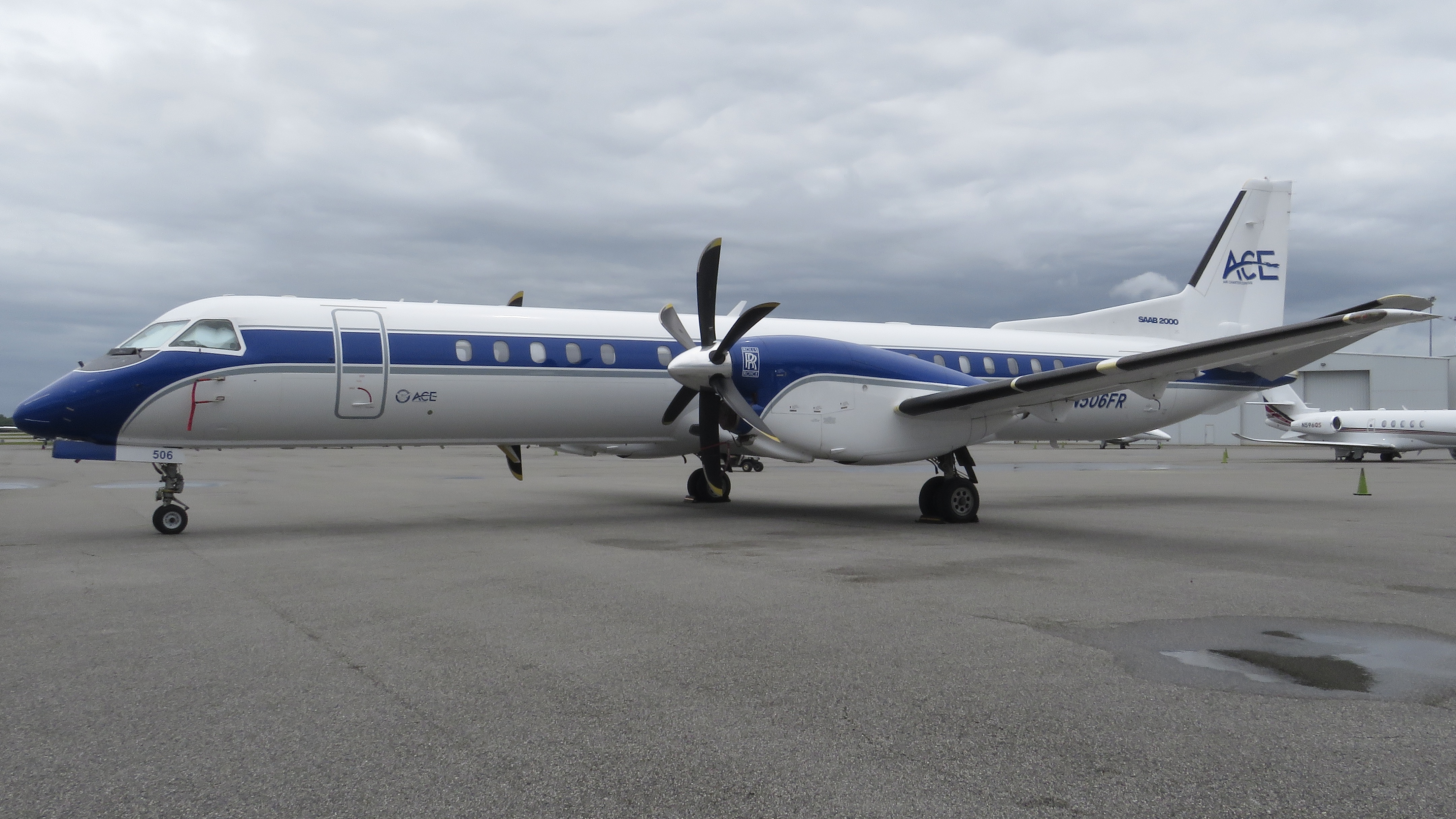 Full size: Freight Runners Express Saab 2000 N506FR at Daytona Beach International Airport