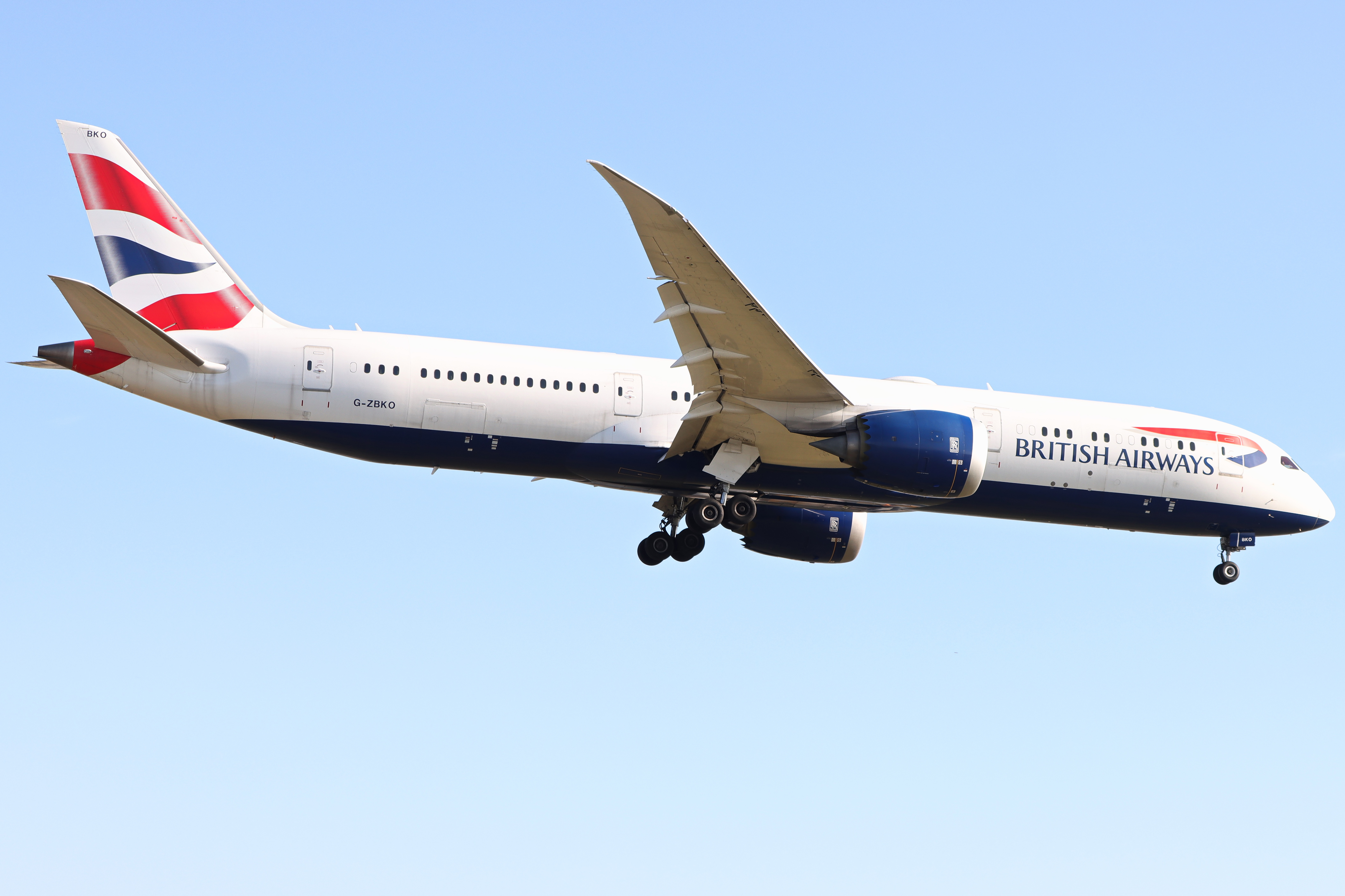 Full size: British Airways Boeing 787-9 G-ZBKO at London Heathrow International Airport