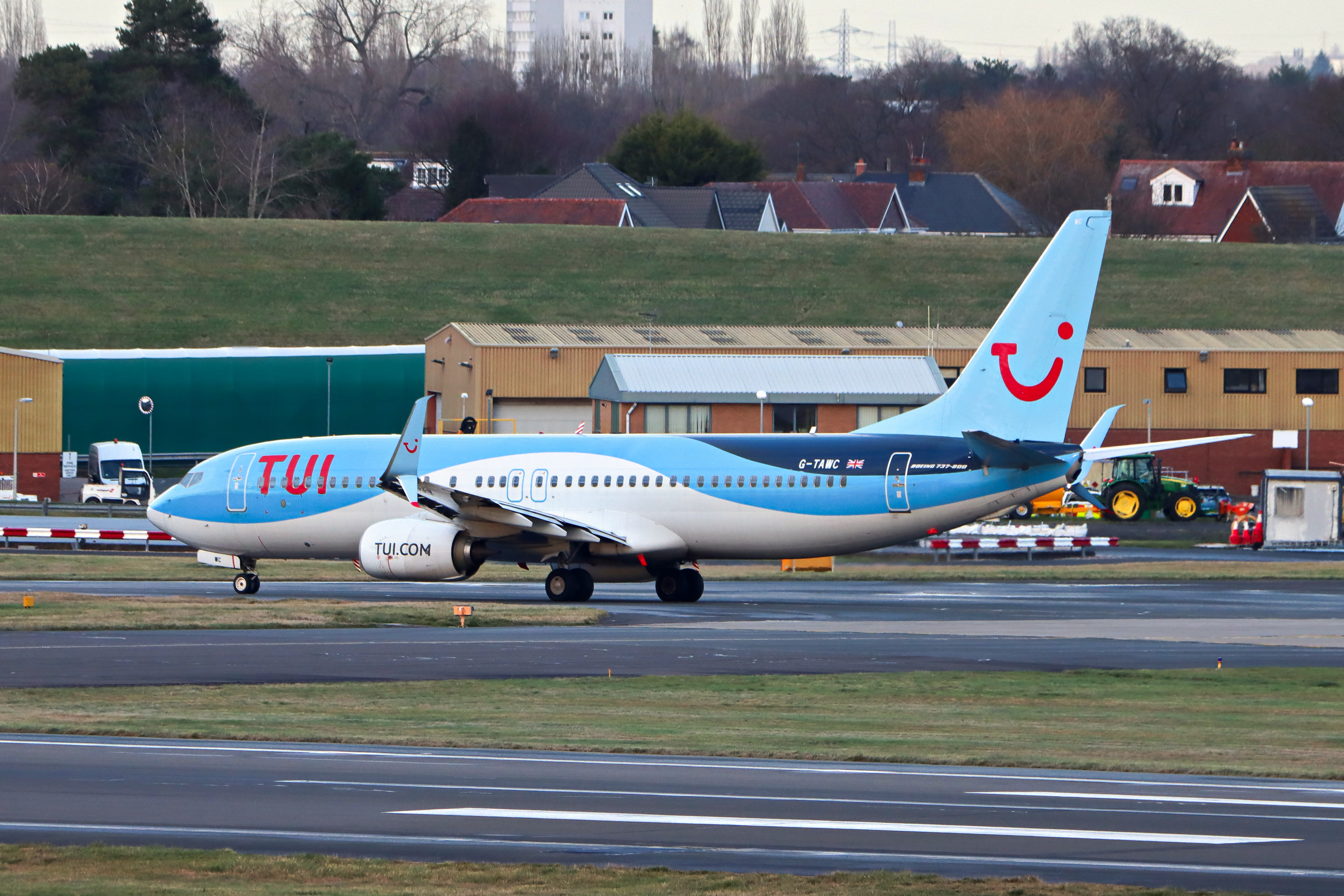 Full size: TUI Fly Boeing 737-800 G-TAWC at Birmingham Airport