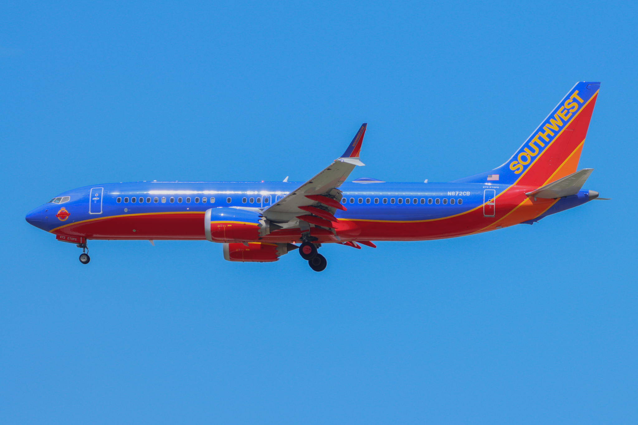 Full size: Southwest Airlines Boeing 737 MAX 8 N872CB at Kansas City International Airport