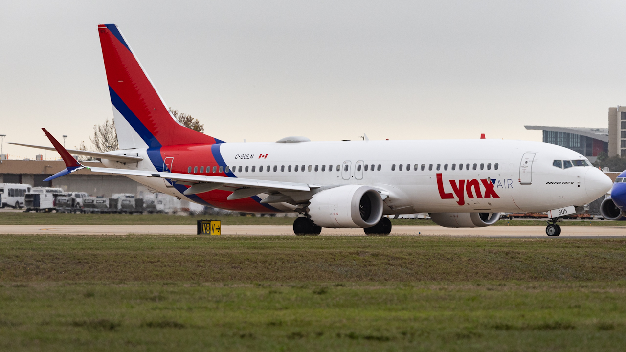 Full size: Lynx Air International Boeing 737 MAX 8 C-GULN at Tampa International Airport