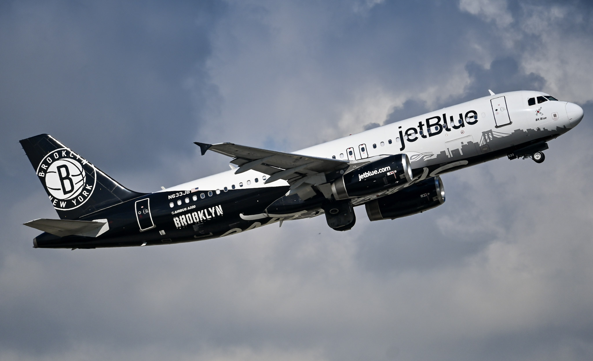 Full size: JetBlue Airways Airbus A320 N633JB at Fort Lauderdale/Hollywood International Airport