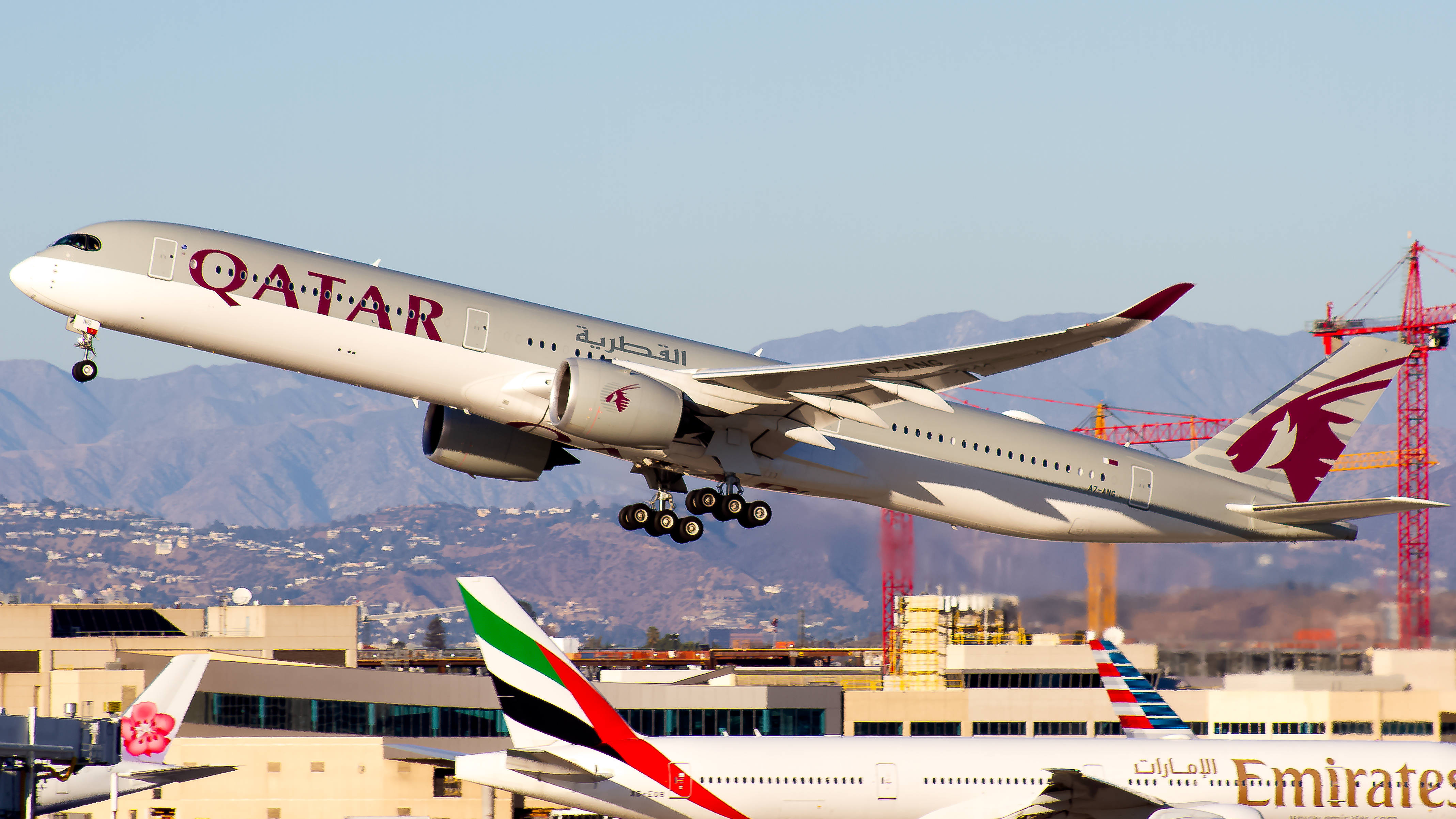 Full size: Qatar Airways Airbus A350-1000 A7-ANG at Los Angeles International Airport