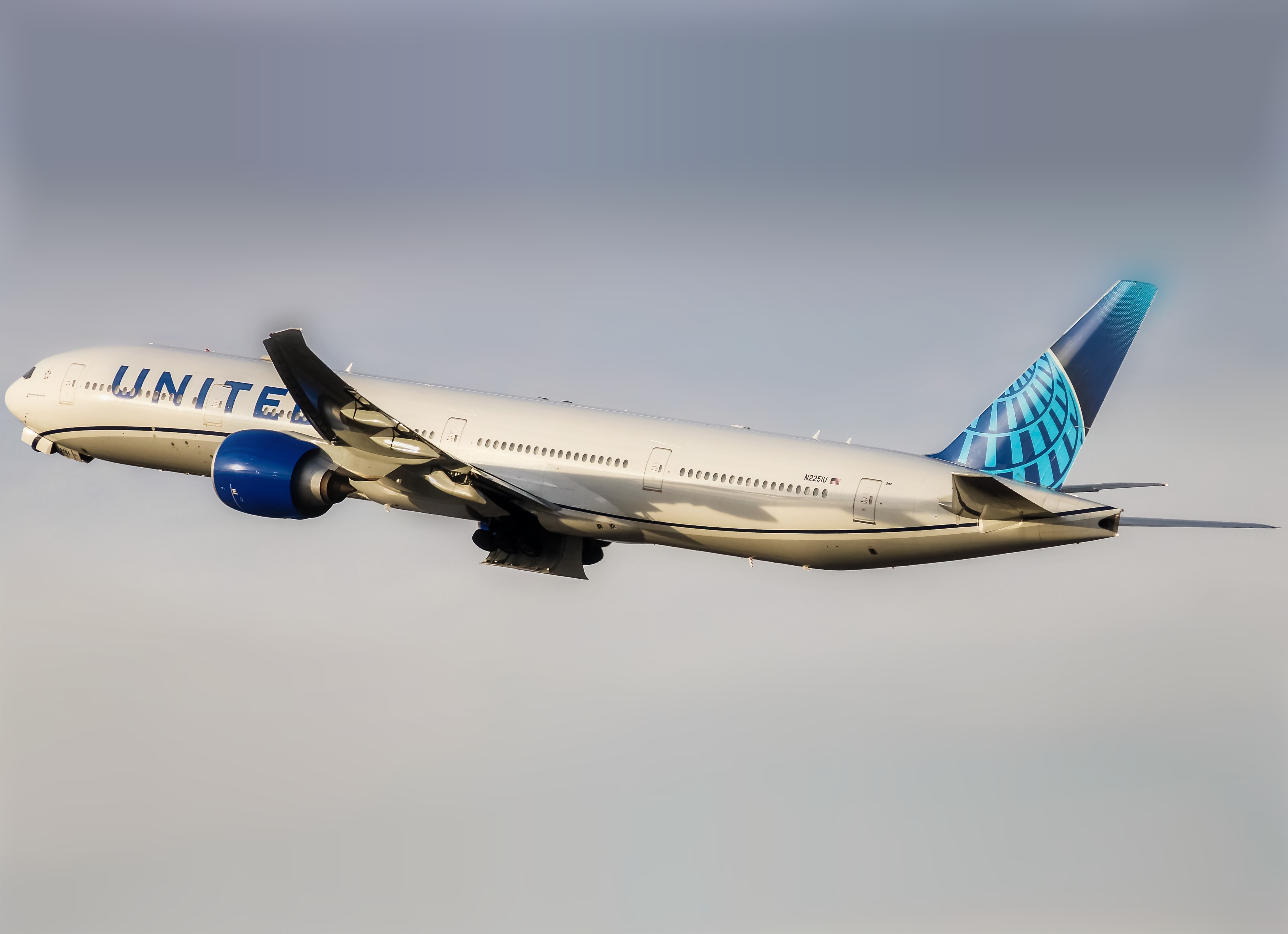 Full size: United Airlines Boeing 777-300ER N2251U at Baltimore/Washington International Thurgood Marshall Airport