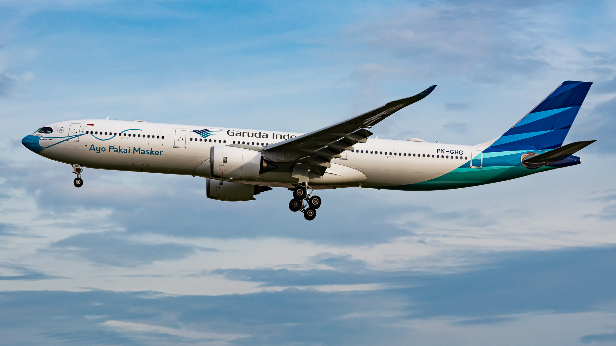 Full size: Garuda Indonesia Airbus A330-900 PK-GHG at Singapore-Changi Airport