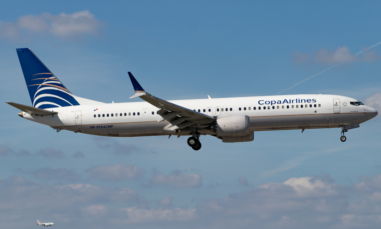 Full size: Copa Airlines Boeing 737 MAX 9 HP-9904CMP at Miami International Airport