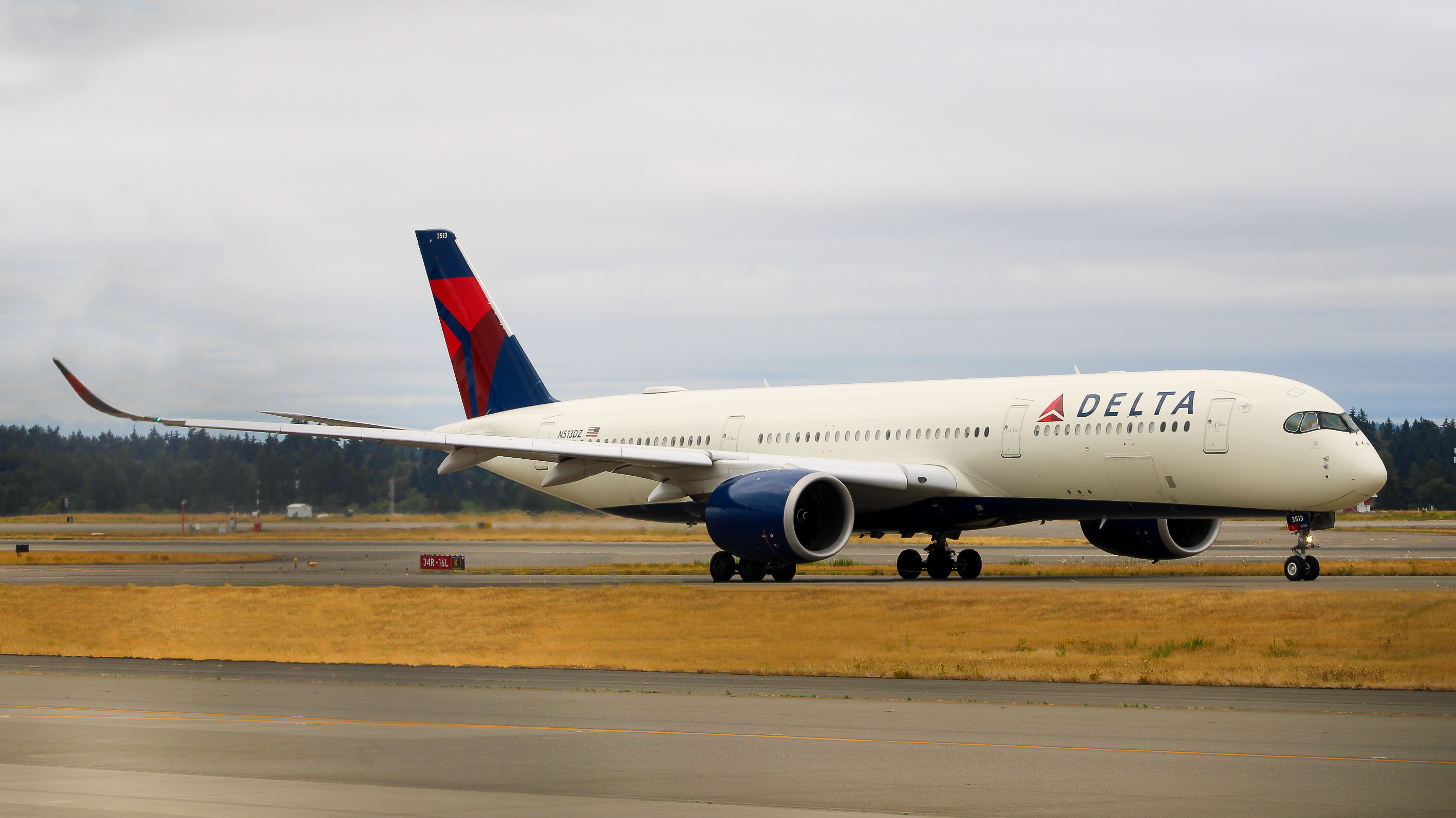 Full size: Delta Airlines Airbus A350-900 N513DZ at Seattle-Tacoma International Airport
