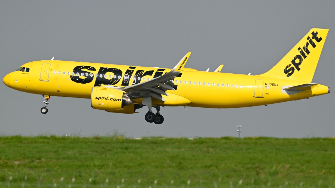 Full size: Spirit Airlines Airbus A320NEO N906NK at Dallas-Fort Worth International Airport