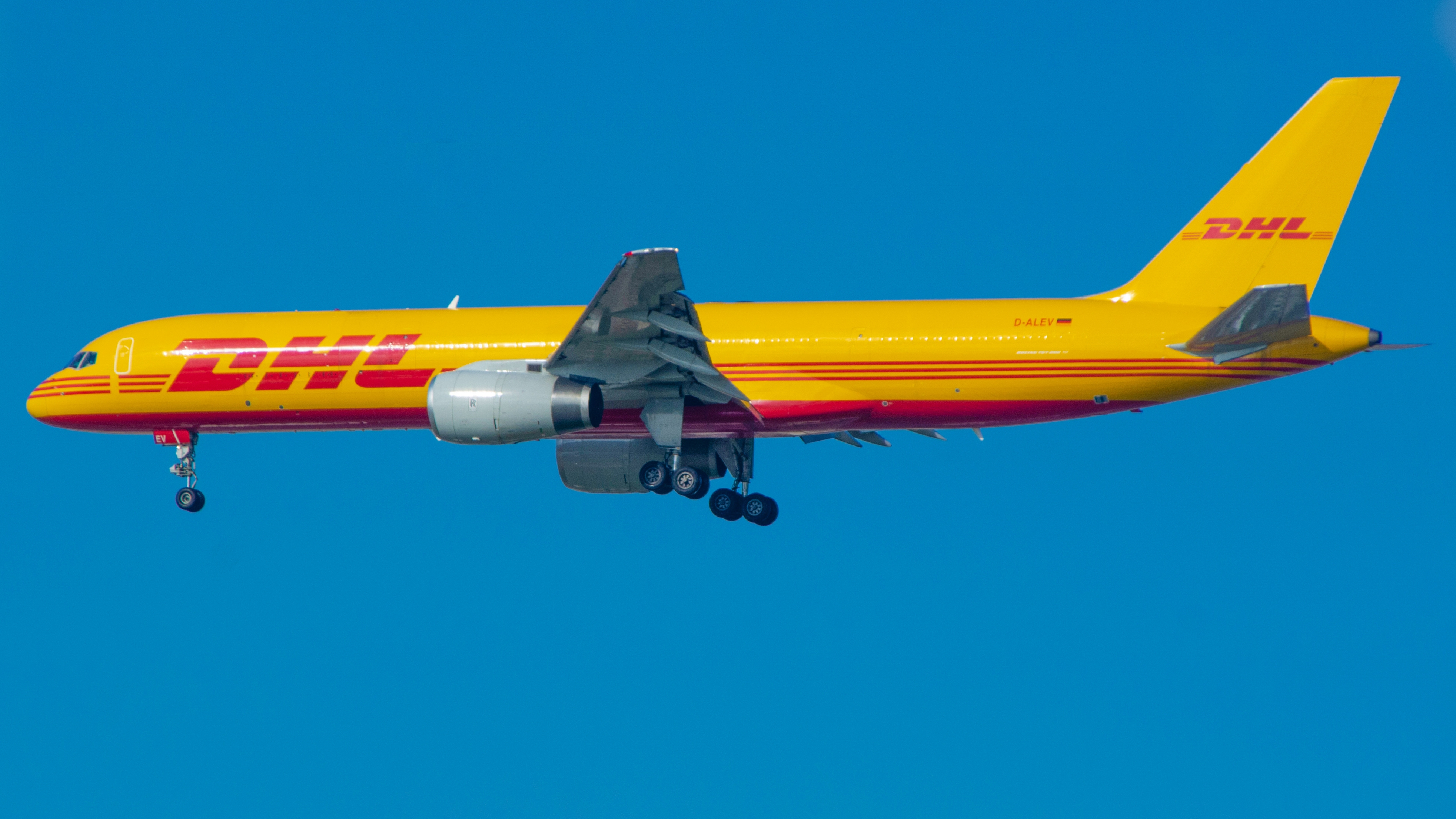 Full size: DHL Boeing 757-200 D-ALEV at Tel Aviv-Ben Gurion Airport