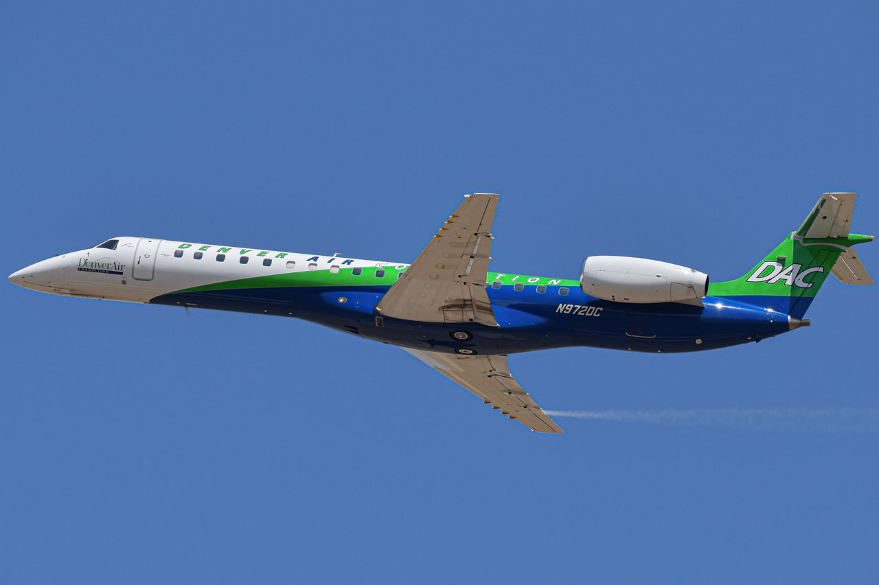 Full size: Denver Air Connection Embraer ERJ145 N972DC at Denver International Airport
