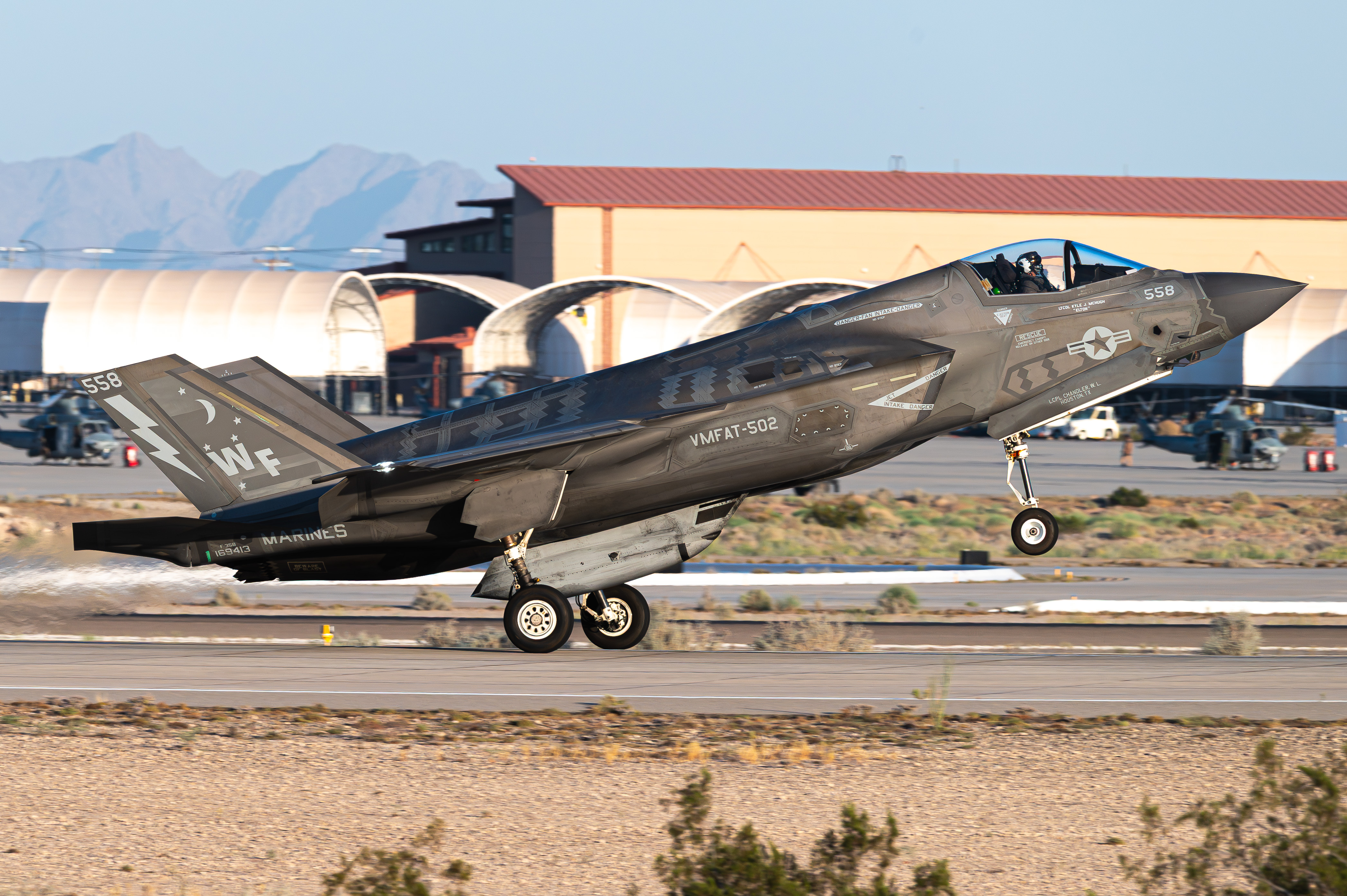 Full size: USMC - United States Marine Corp Lockheed Martin F-35 Lightning 169413 at 