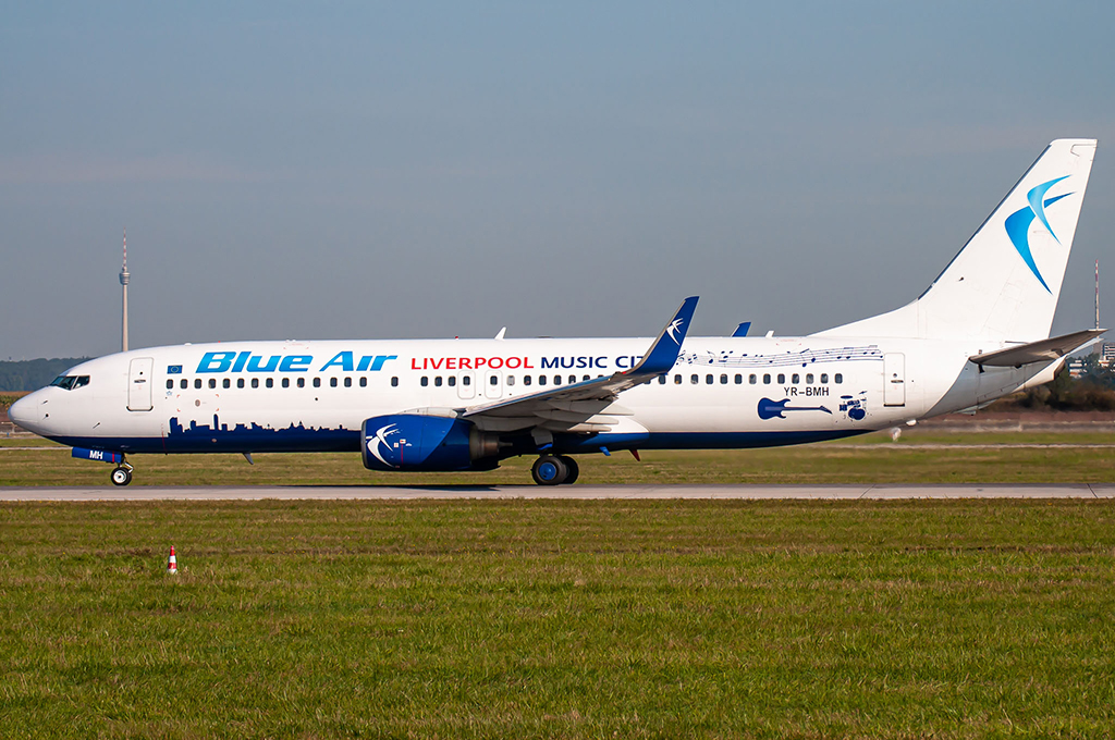 Full size: Blue AIir Boeing 737-800 YR-BMH at Stuttgart Airport