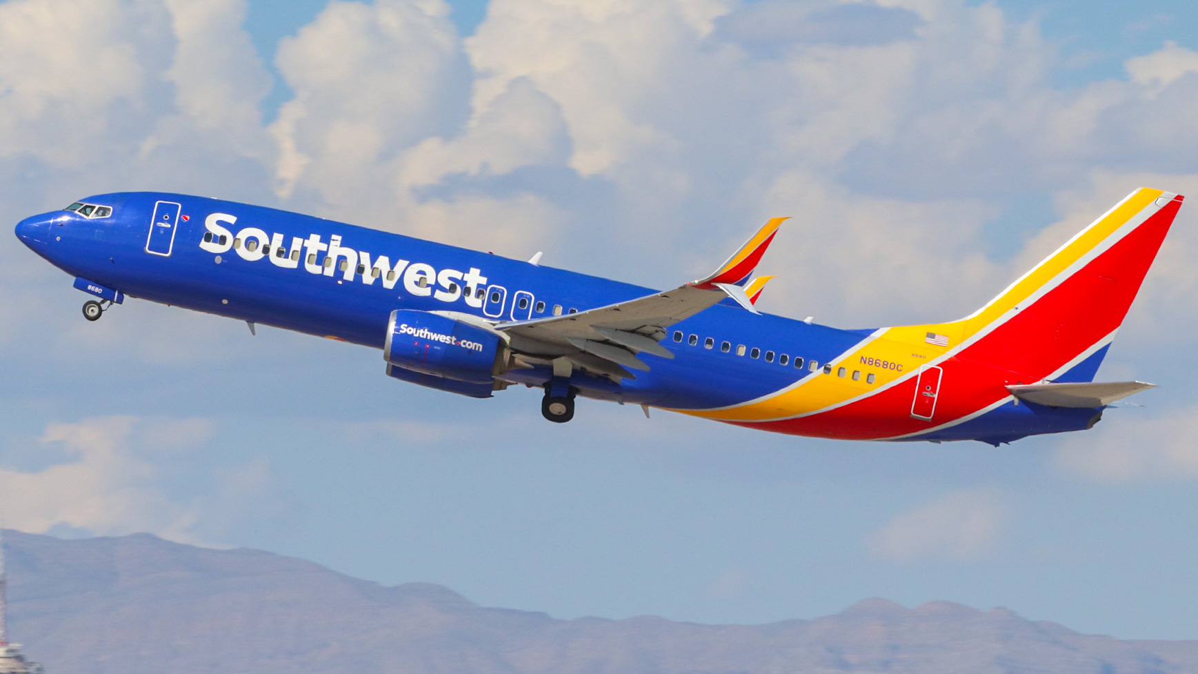 Full size: Southwest Airlines Boeing 737-800 N8680C at Harry Reid International Airport