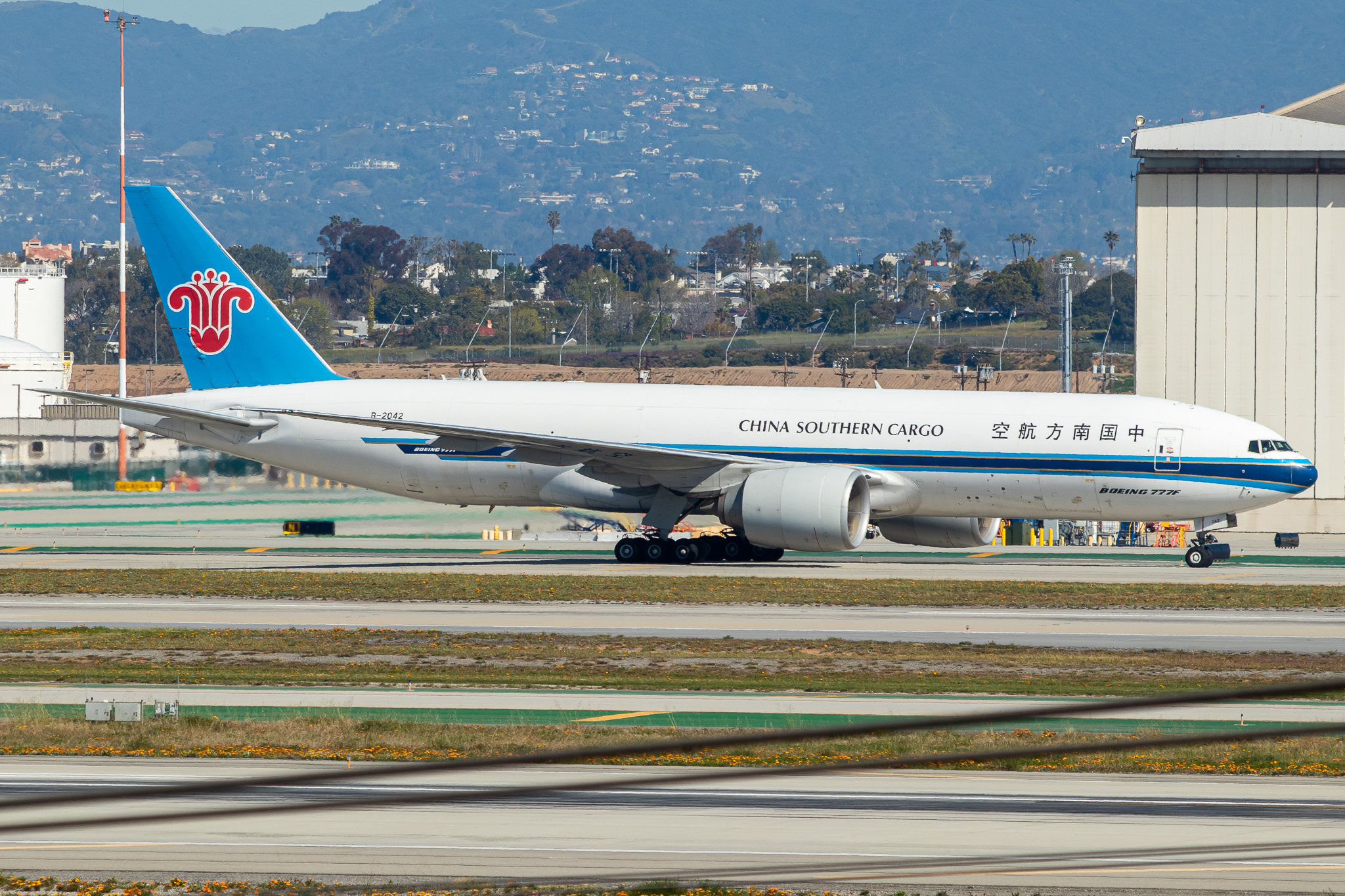 Full size: China Southern Cargo Boeing 777-F B-2042 at Los Angeles International Airport