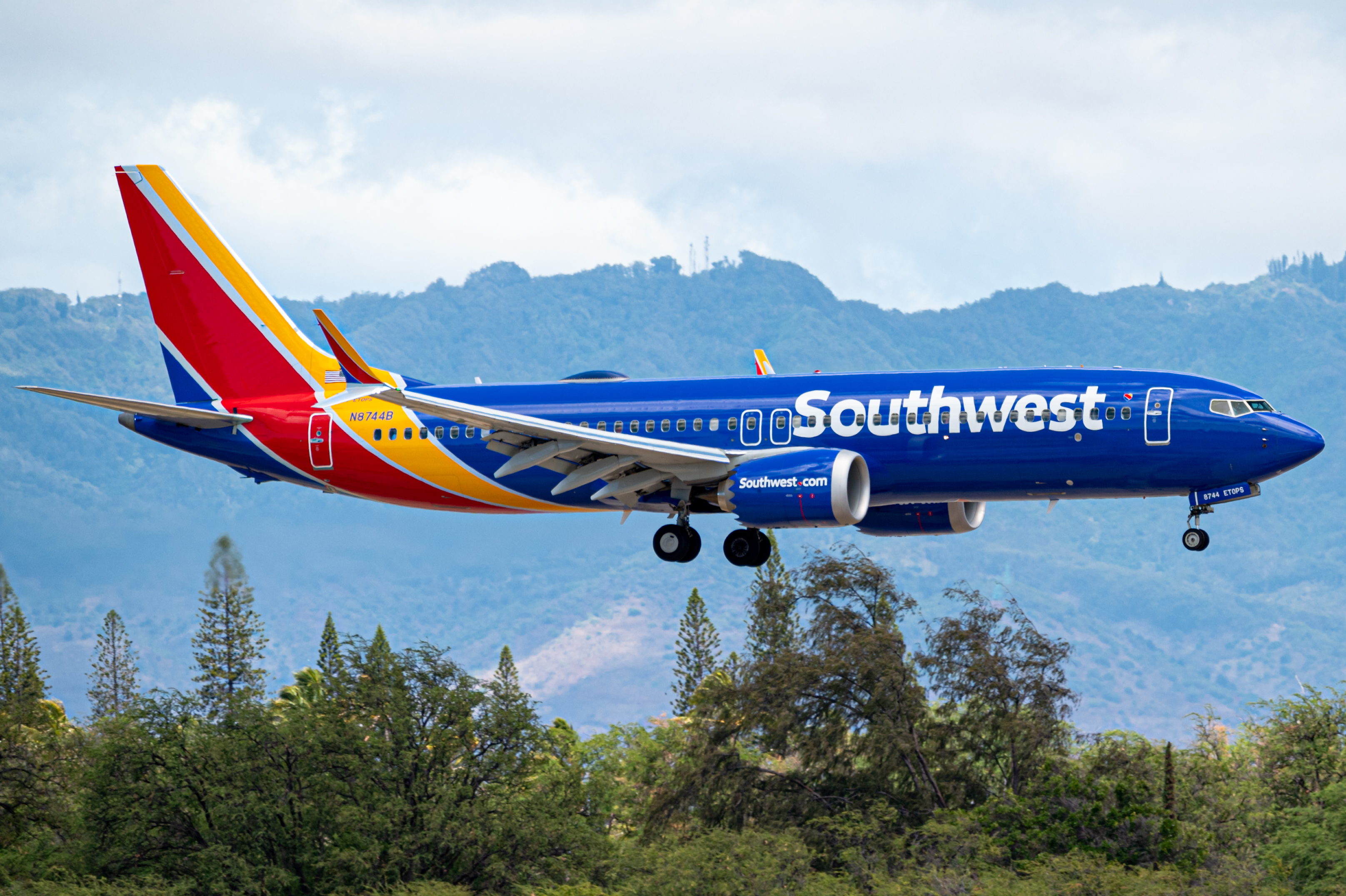 Full size: Southwest Airlines Boeing 737 MAX 8 N8744B at Daniel K Inouye International Airport