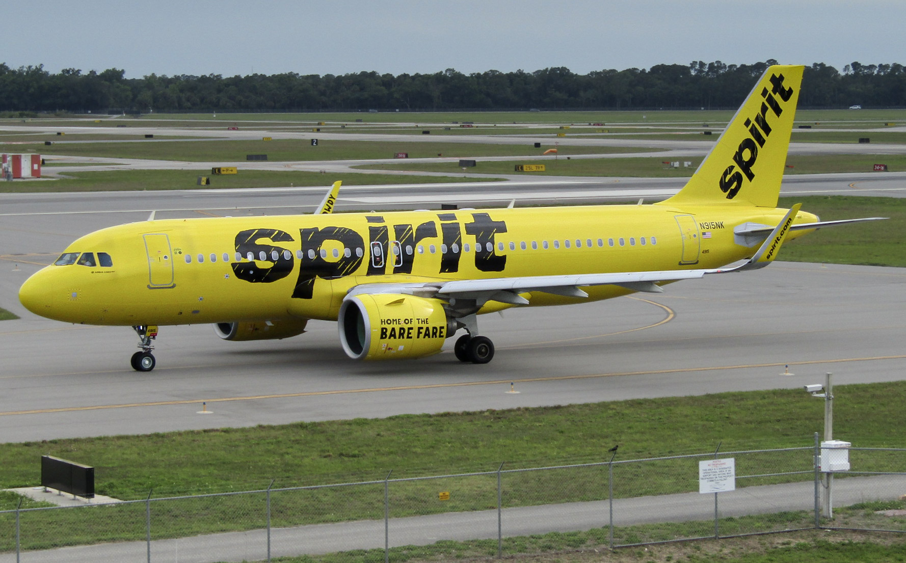 Full size: Spirit Airlines Airbus A320NEO N915NK at Daytona Beach International Airport