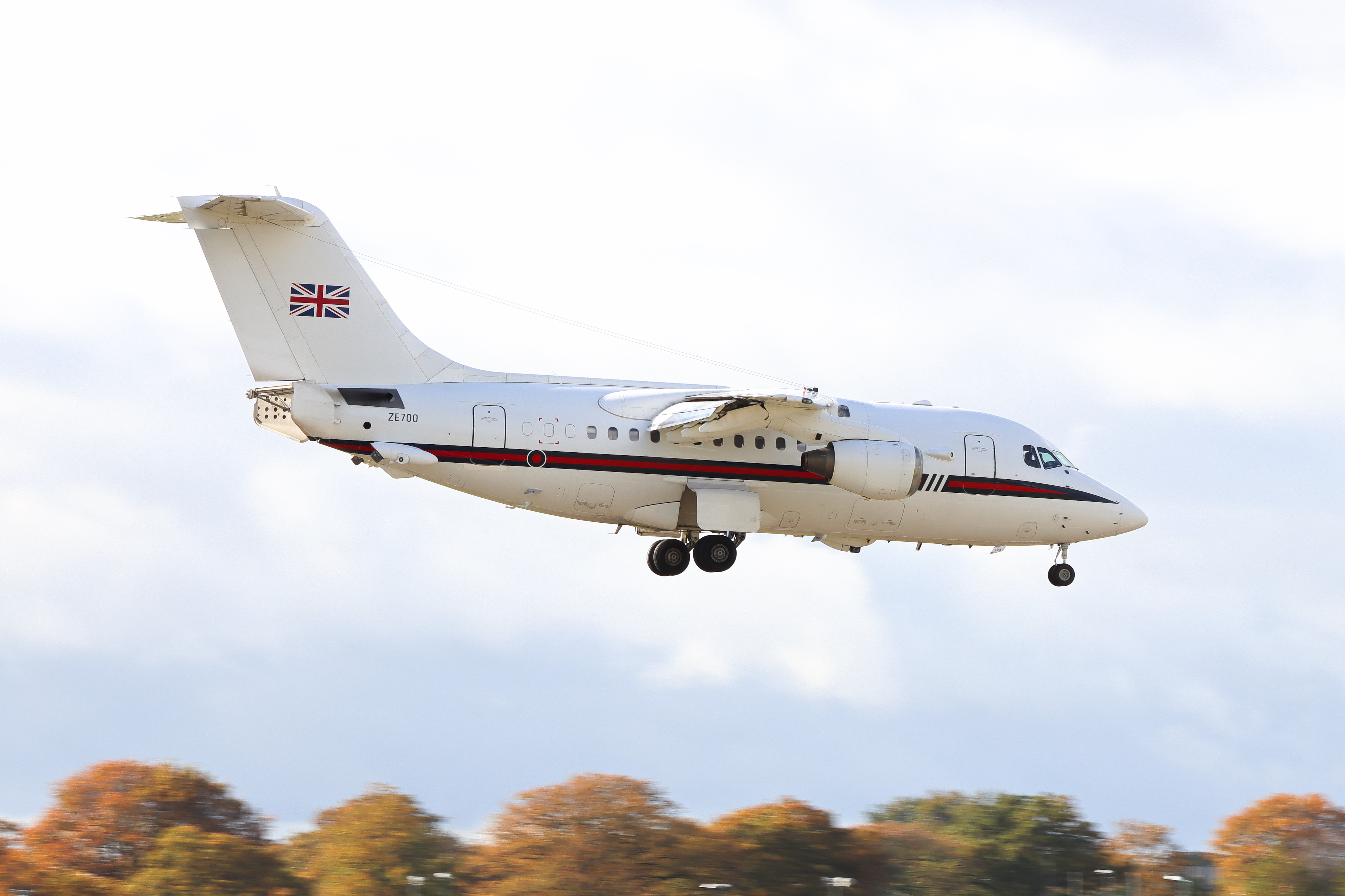 Full size: ROYAL AIR FORCE BRITISH AEROSPACE 146-100 ZE700 at Birmingham Airport