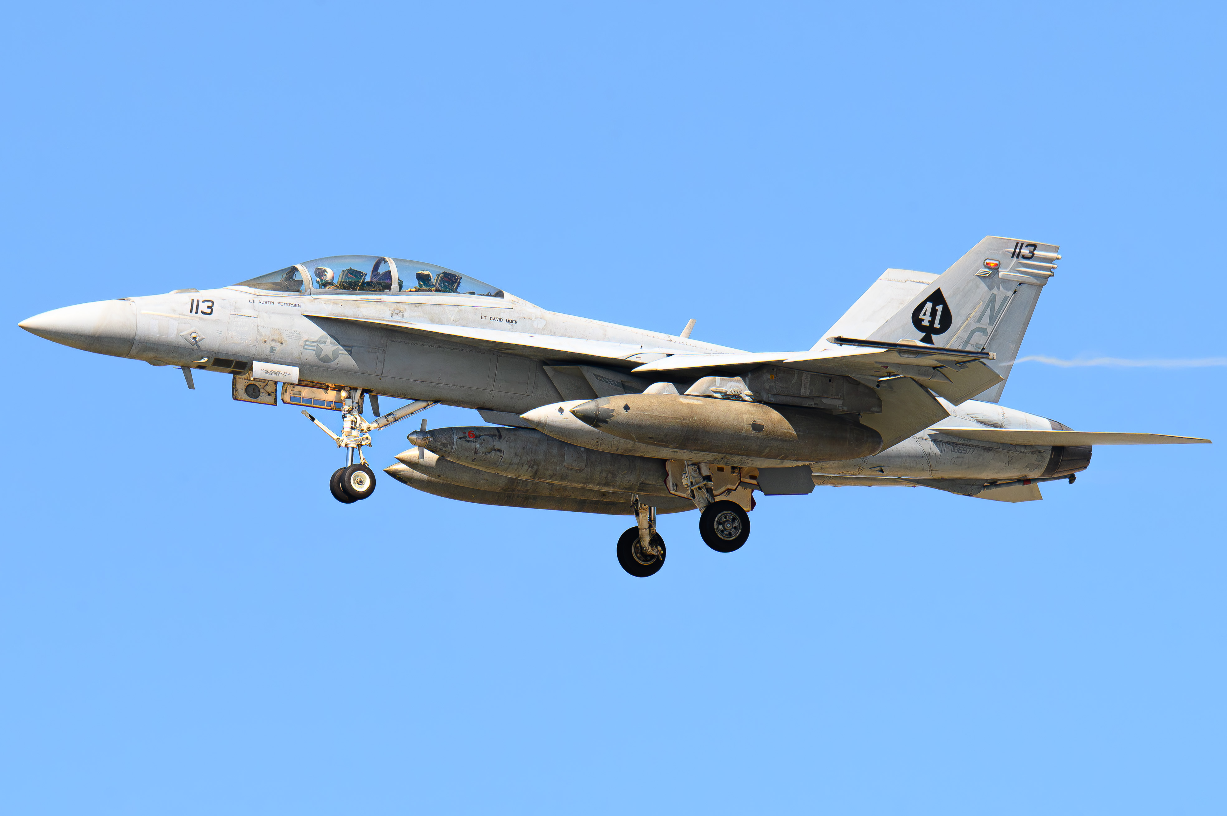 Full size: USN - United States Navy Boeing F/A-18E/F Super Hornet 166977 at North Island NAS