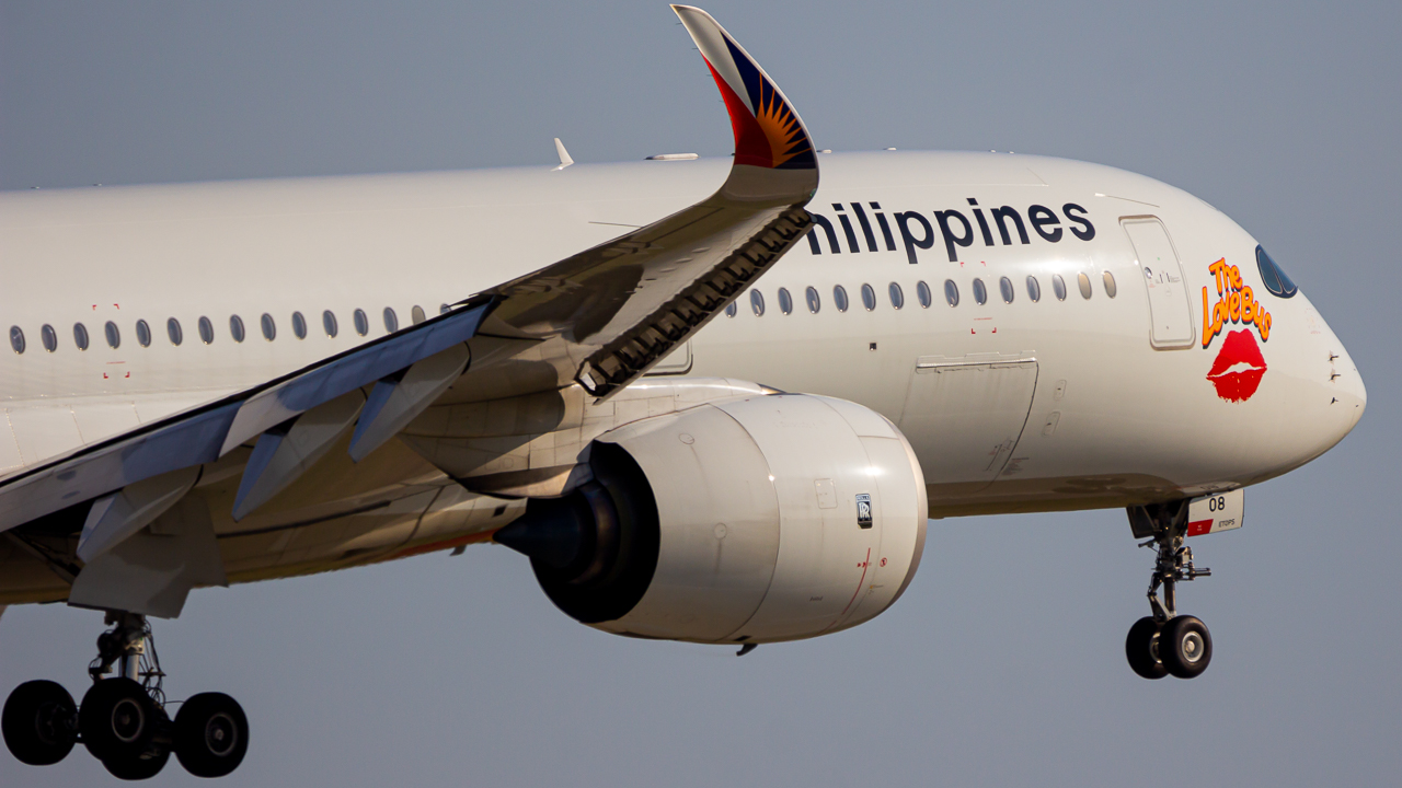 Full size: Philippine Airlines Airbus A350-900 RP-C3508 at Rickenbacker International Airport