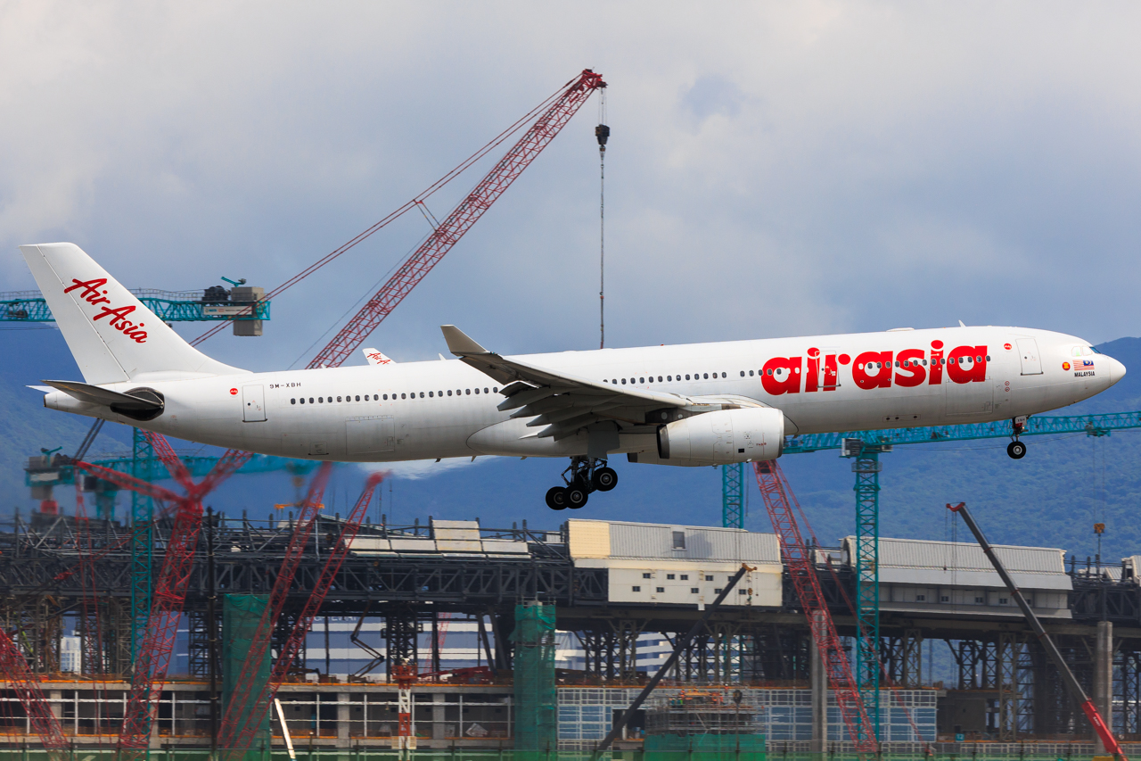 Full size: AirAsia X Airbus A330-300 9M-XBH at Hong Kong International Airport