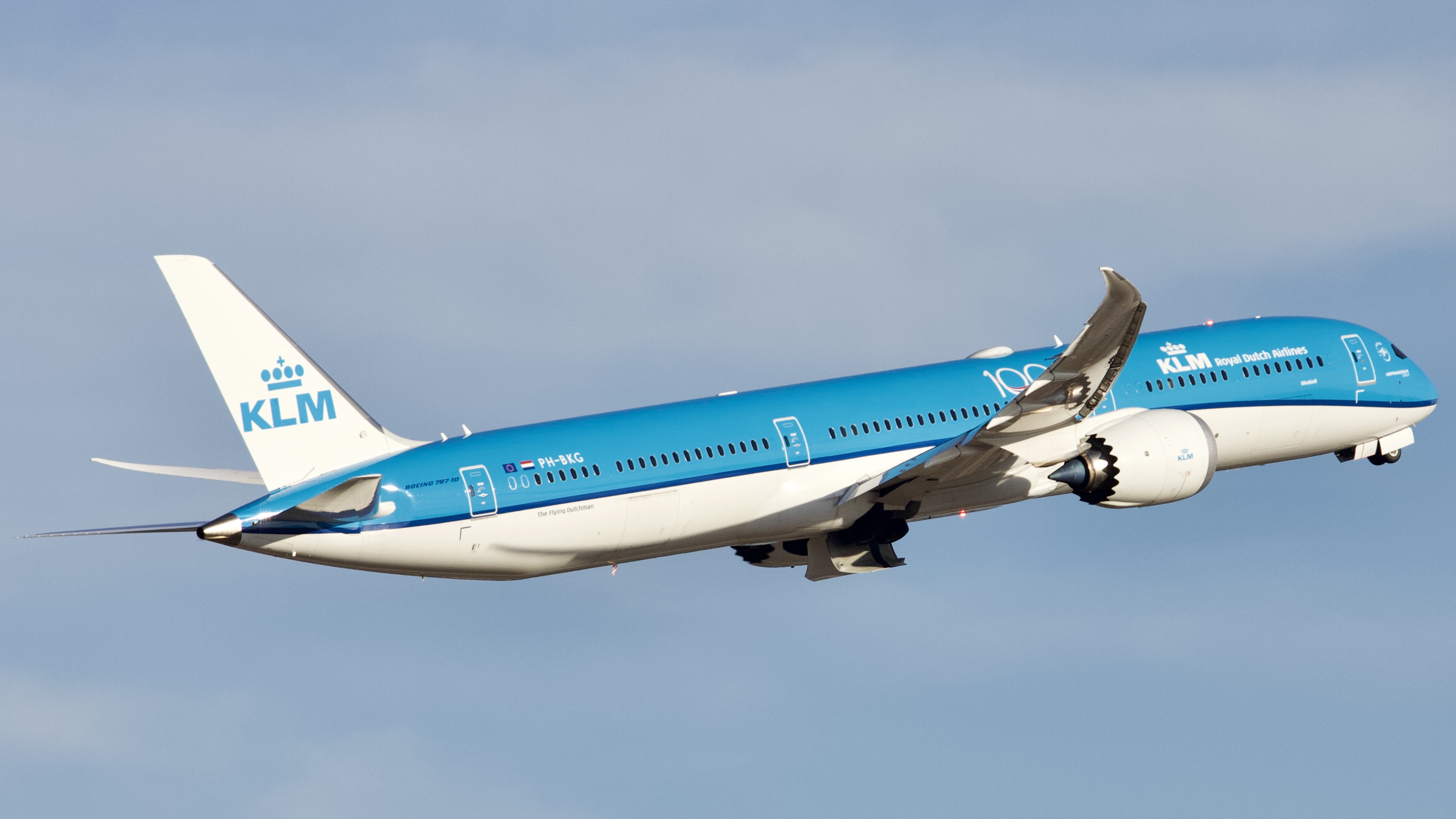 Full size: KLM Boeing 787-10 PH-BKG at Houston-George Bush Intercontinental Airport