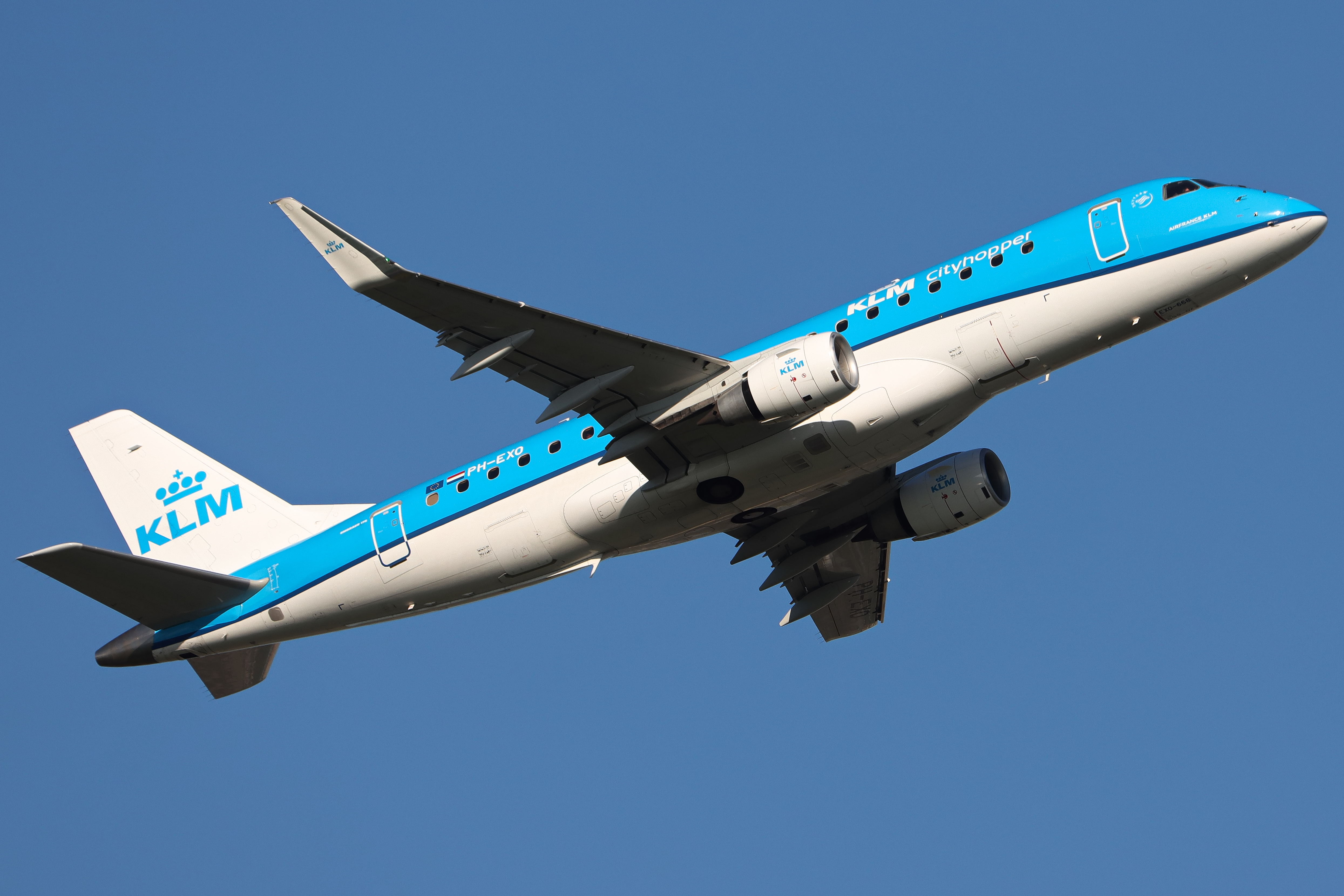 Full size: KLM CityHopper Embraer E175 PH-EXO at Amsterdam Schiphol Airport