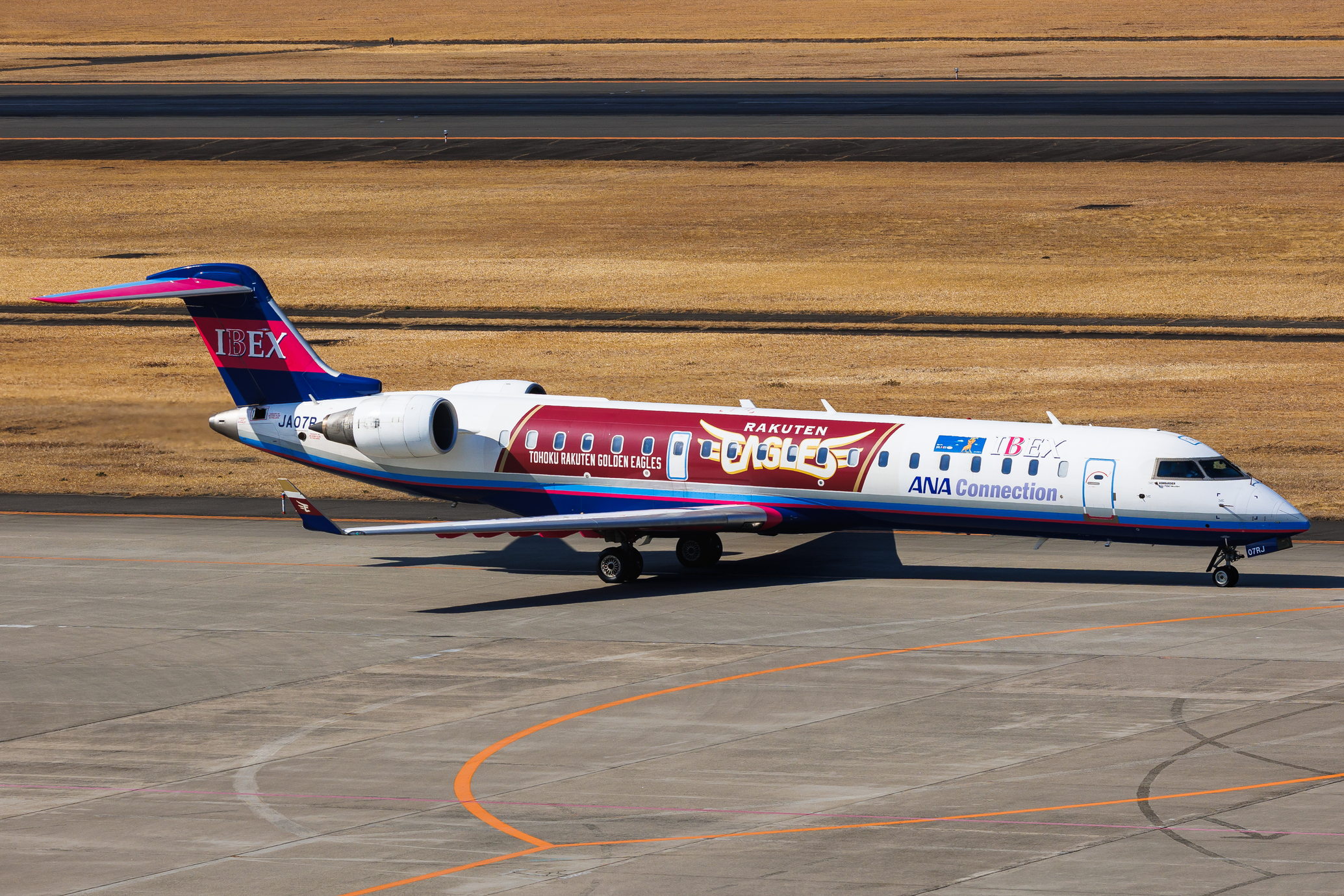 Full size: Ibex Airlines Mitsubishi CRJ-700 JA07RJ at Sendai Airport